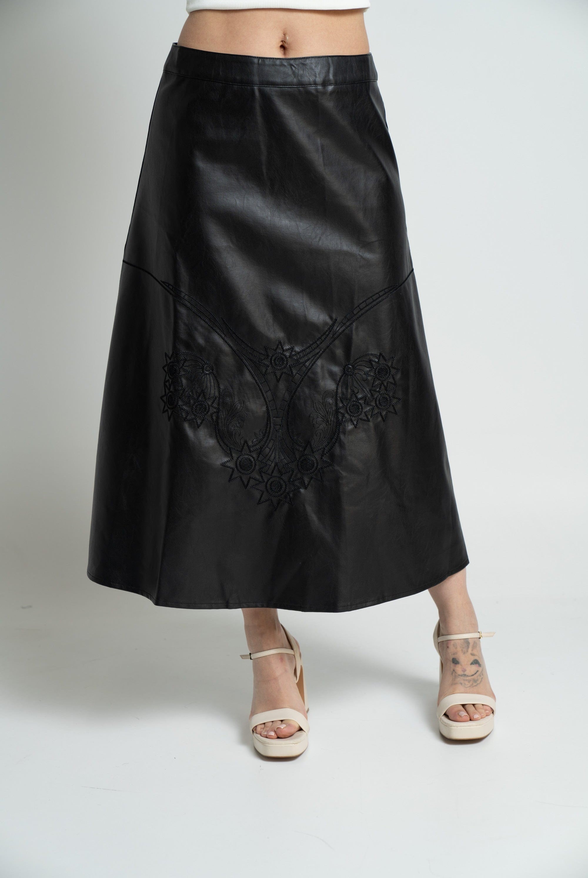 ميكا تنورة نسائى سادة رسمى جلد