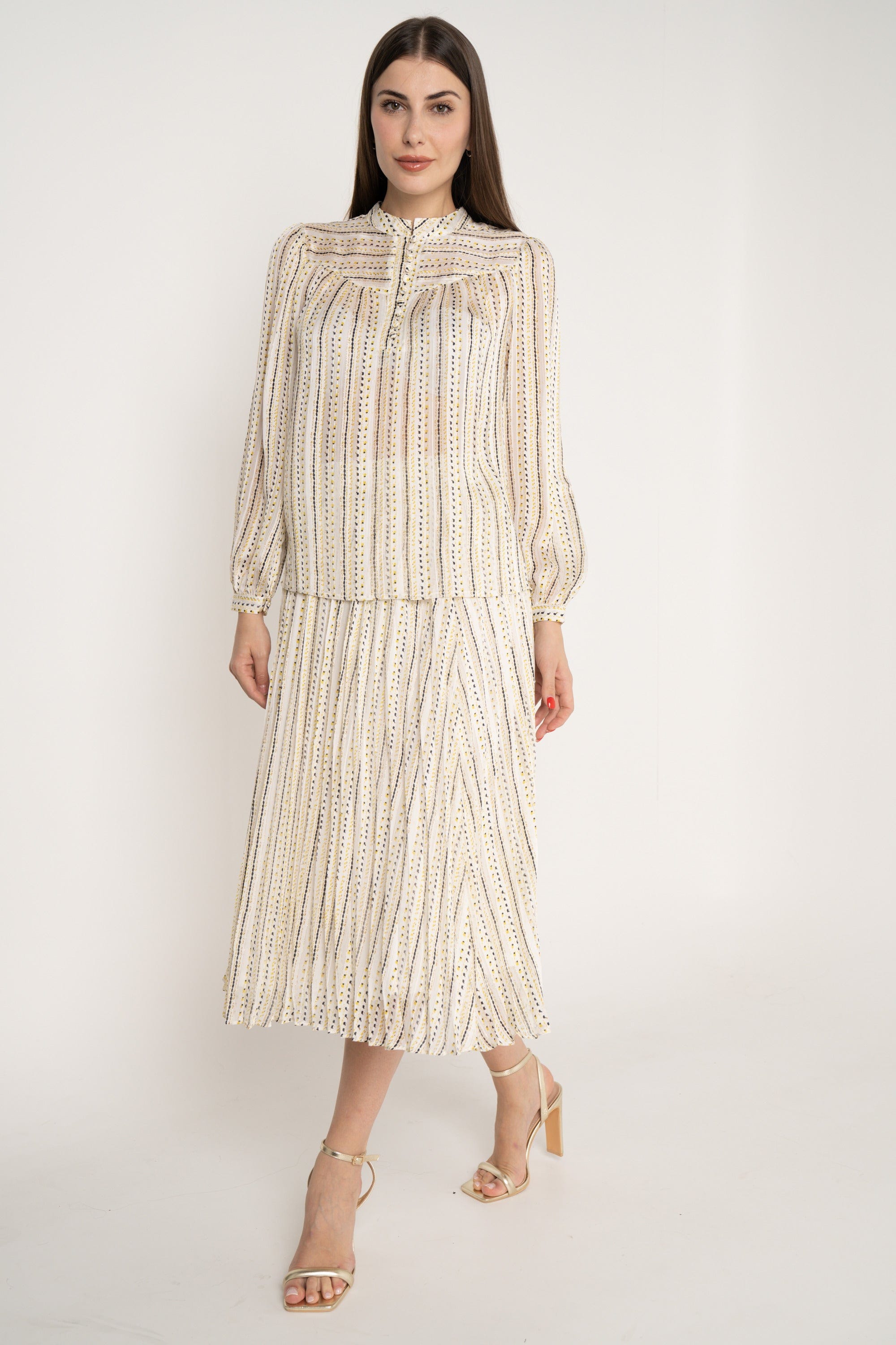 ميكا تنورة ميدي مقلمة بالنقش