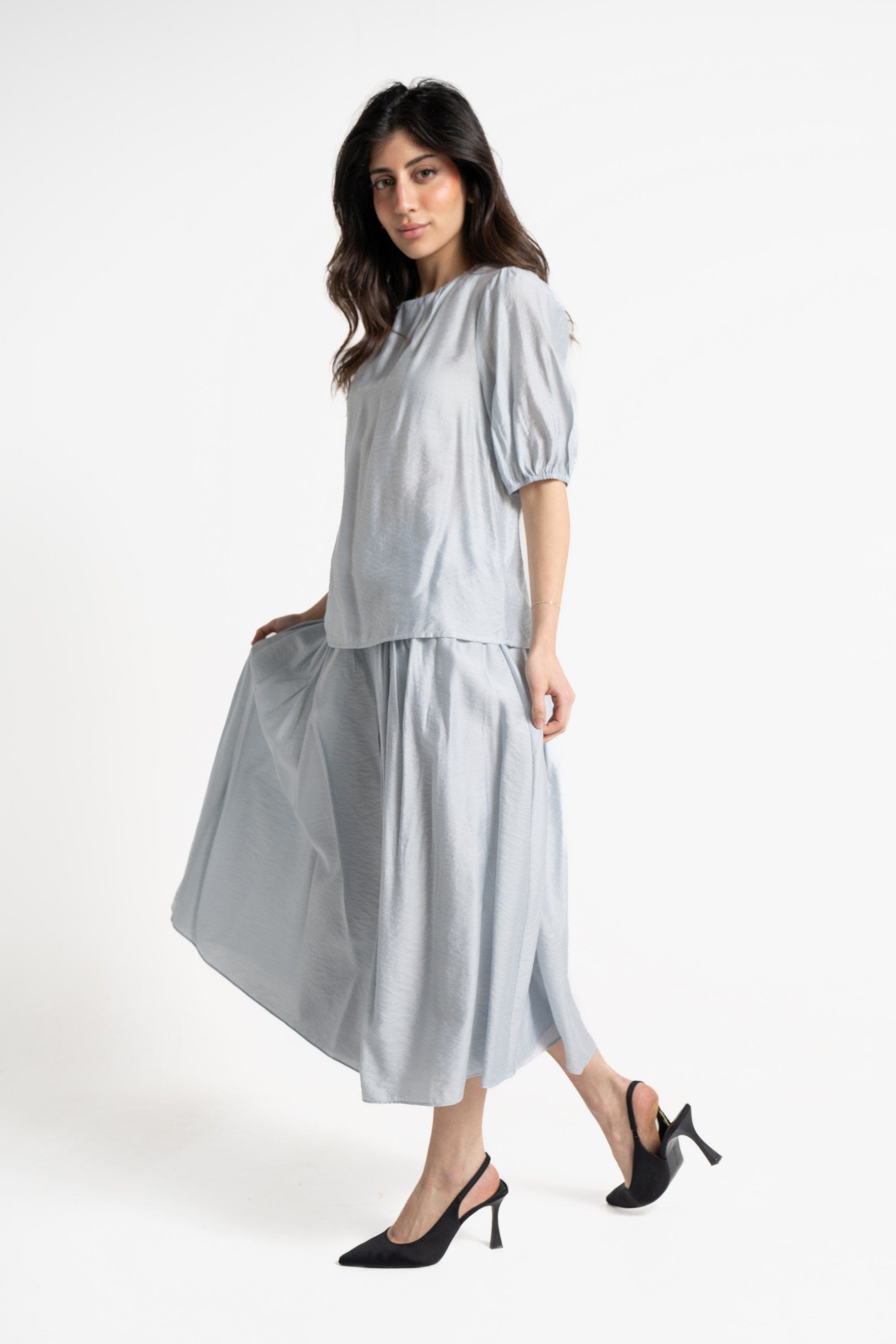 ميكا بلوزة بأكمام قصيرة فضفاضة برقبة دائرية