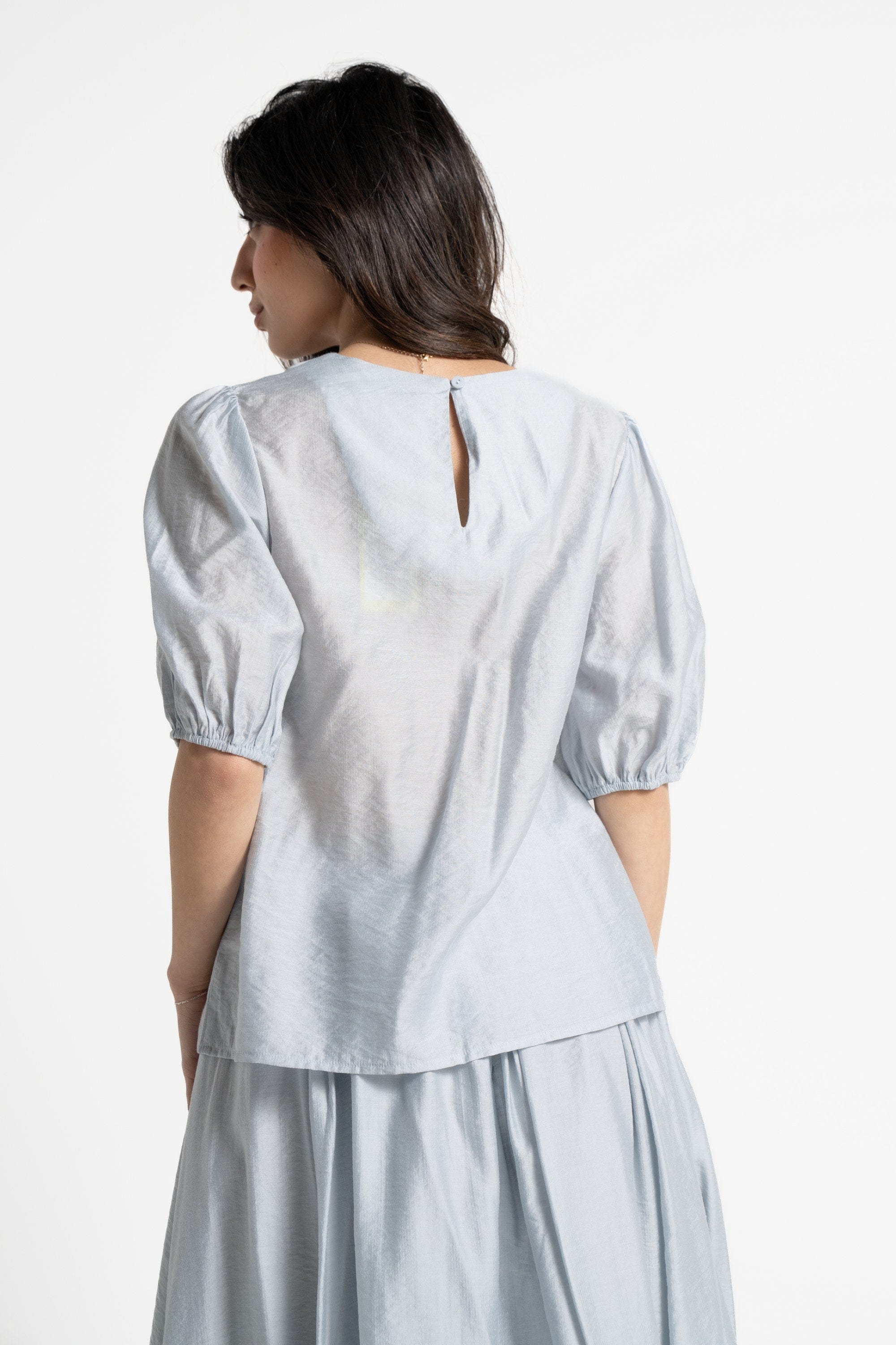 ميكا بلوزة بأكمام قصيرة فضفاضة برقبة دائرية