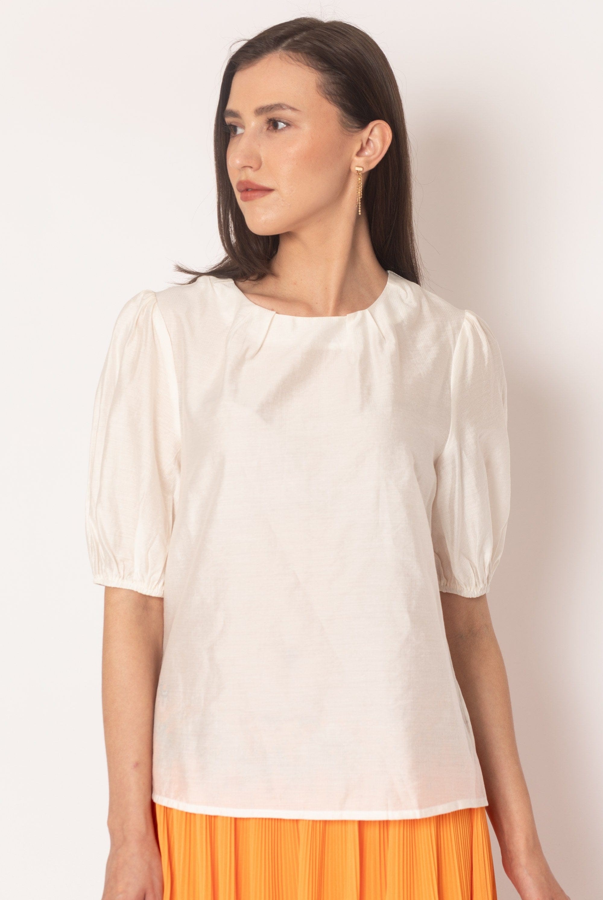 ميكا بلوزة بأكمام قصيرة فضفاضة برقبة دائرية