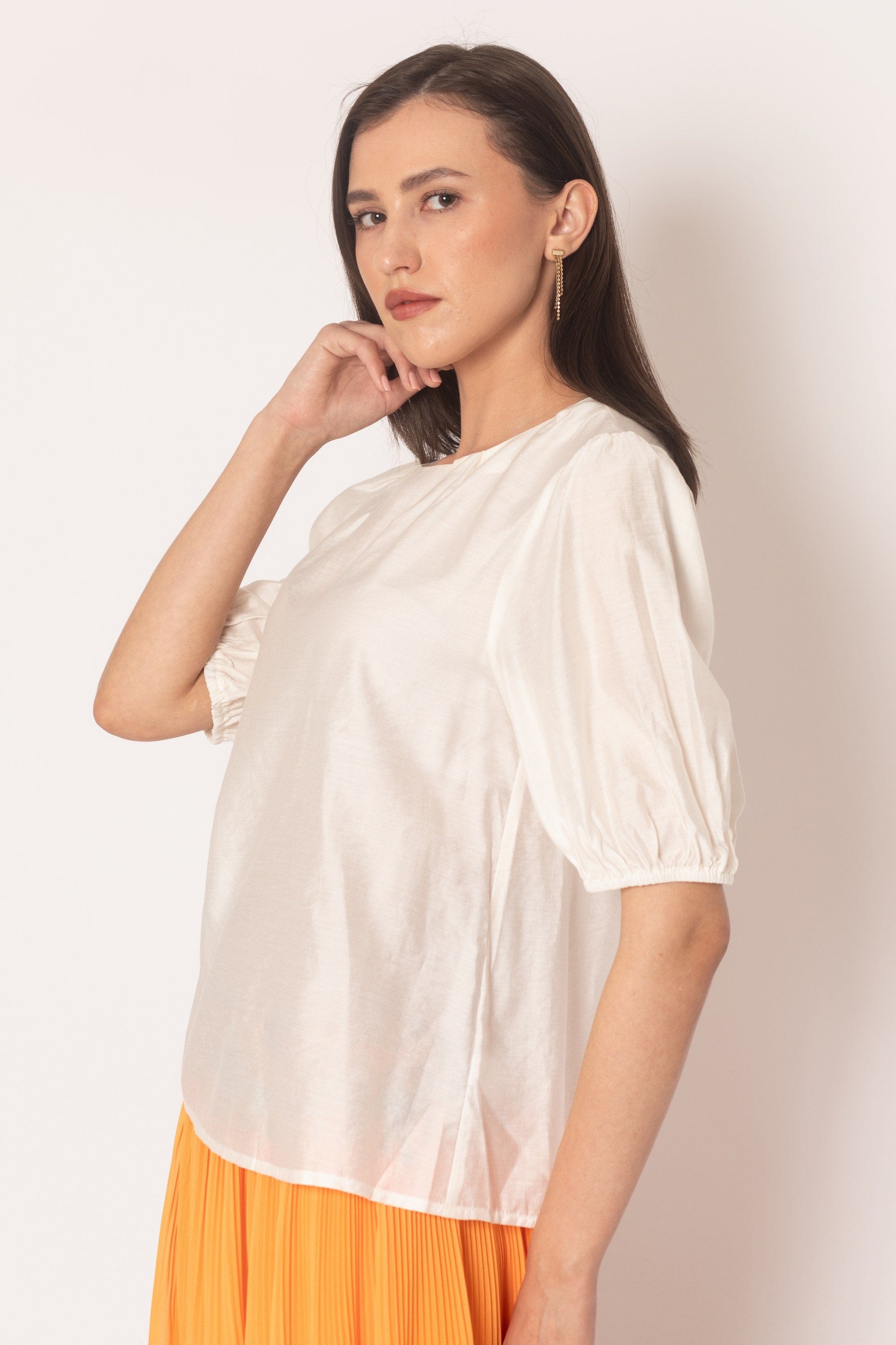 ميكا بلوزة بأكمام قصيرة فضفاضة برقبة دائرية