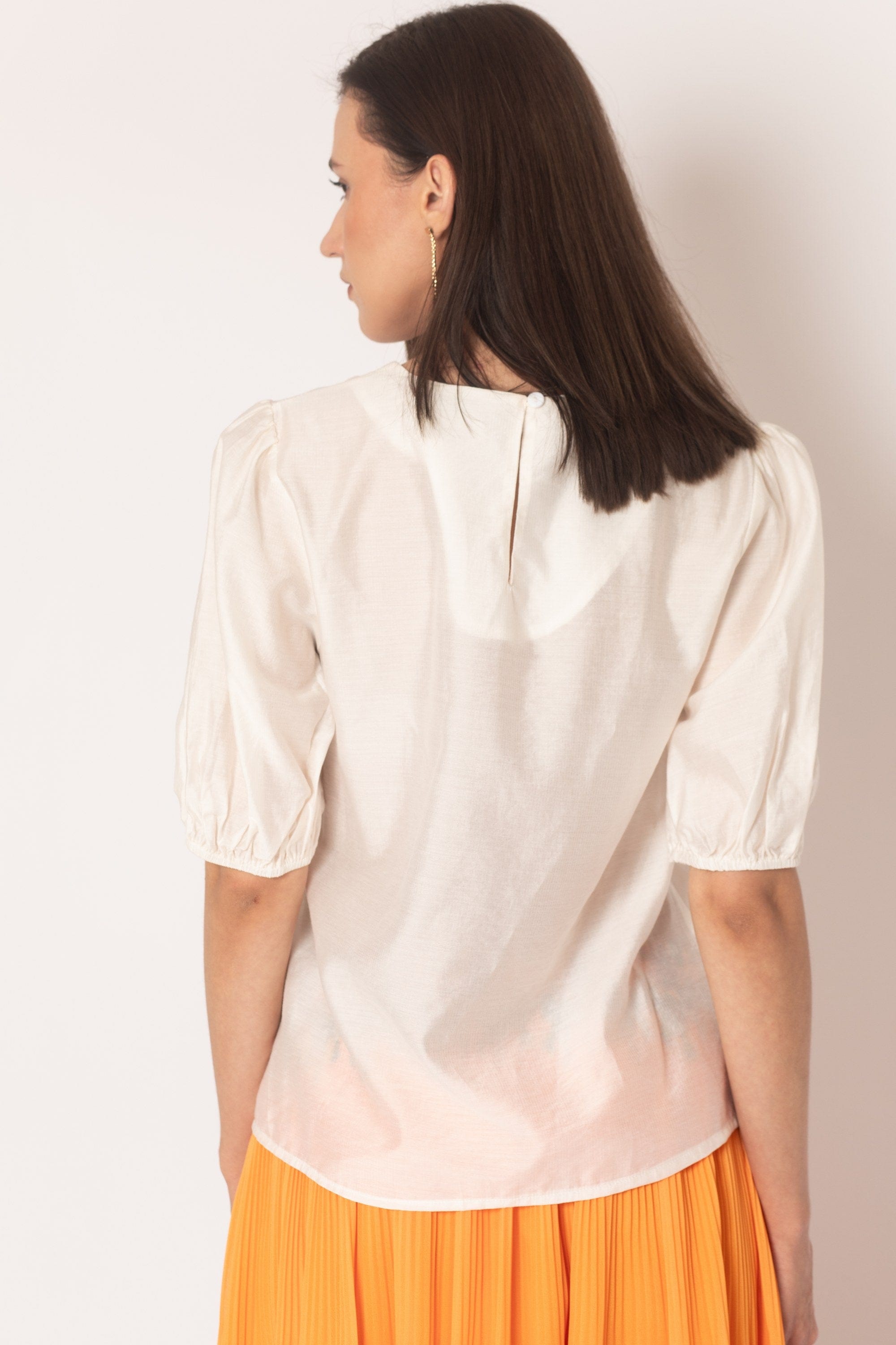 ميكا بلوزة بأكمام قصيرة فضفاضة برقبة دائرية