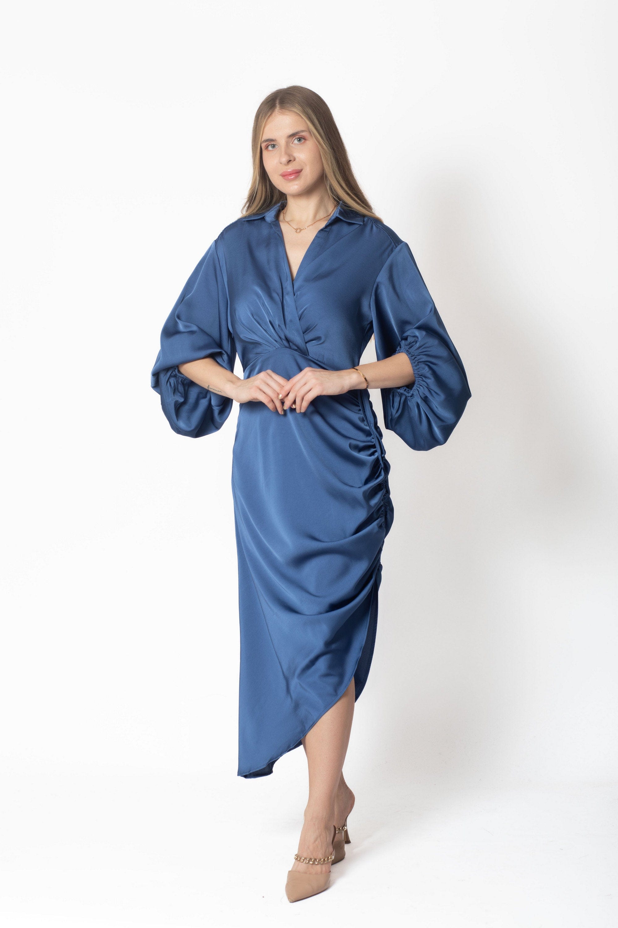 ميكا فستان ميدي سادة كم طويل واسع بف نسائي