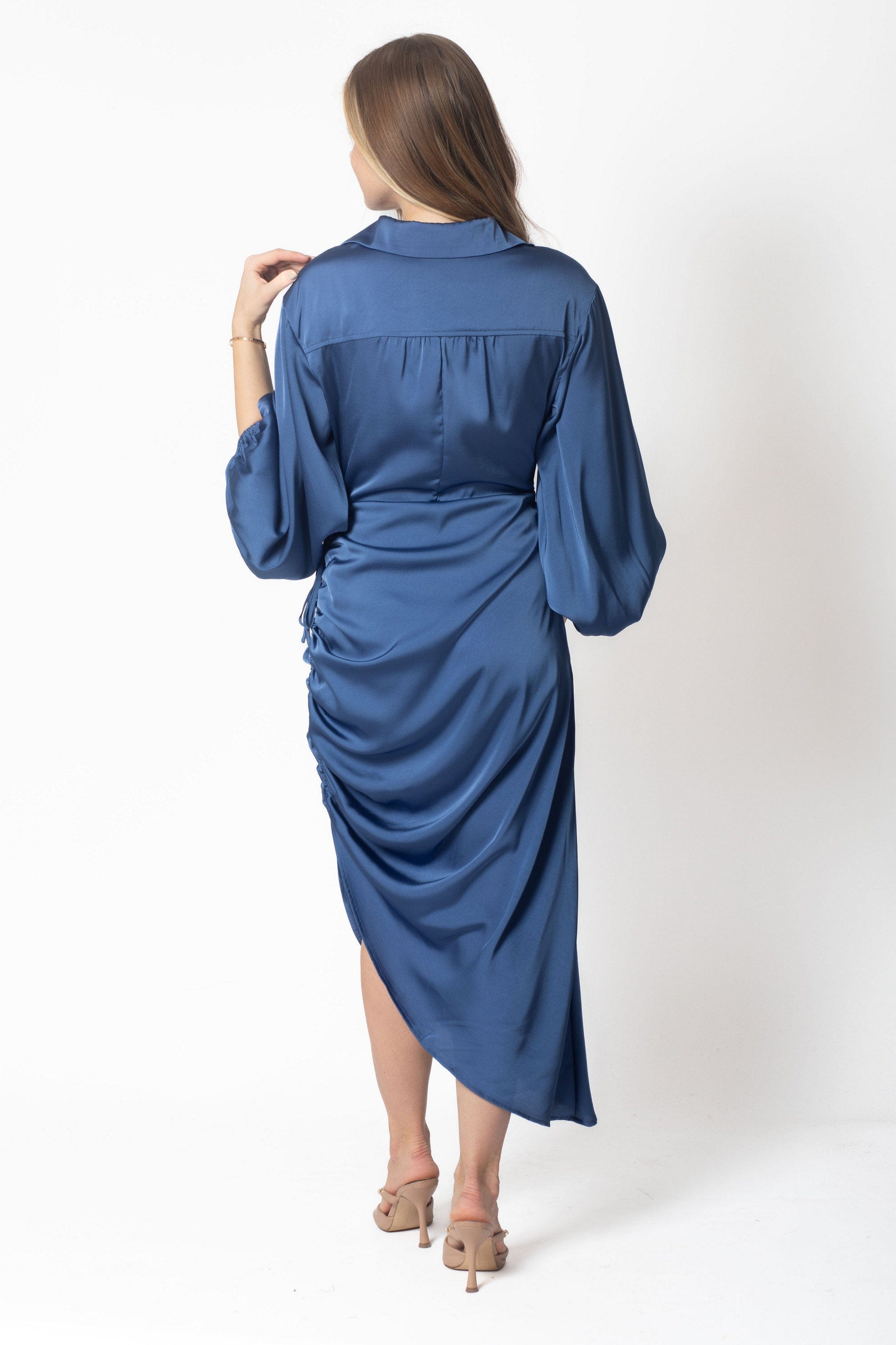 ميكا فستان ميدي سادة كم طويل واسع بف نسائي