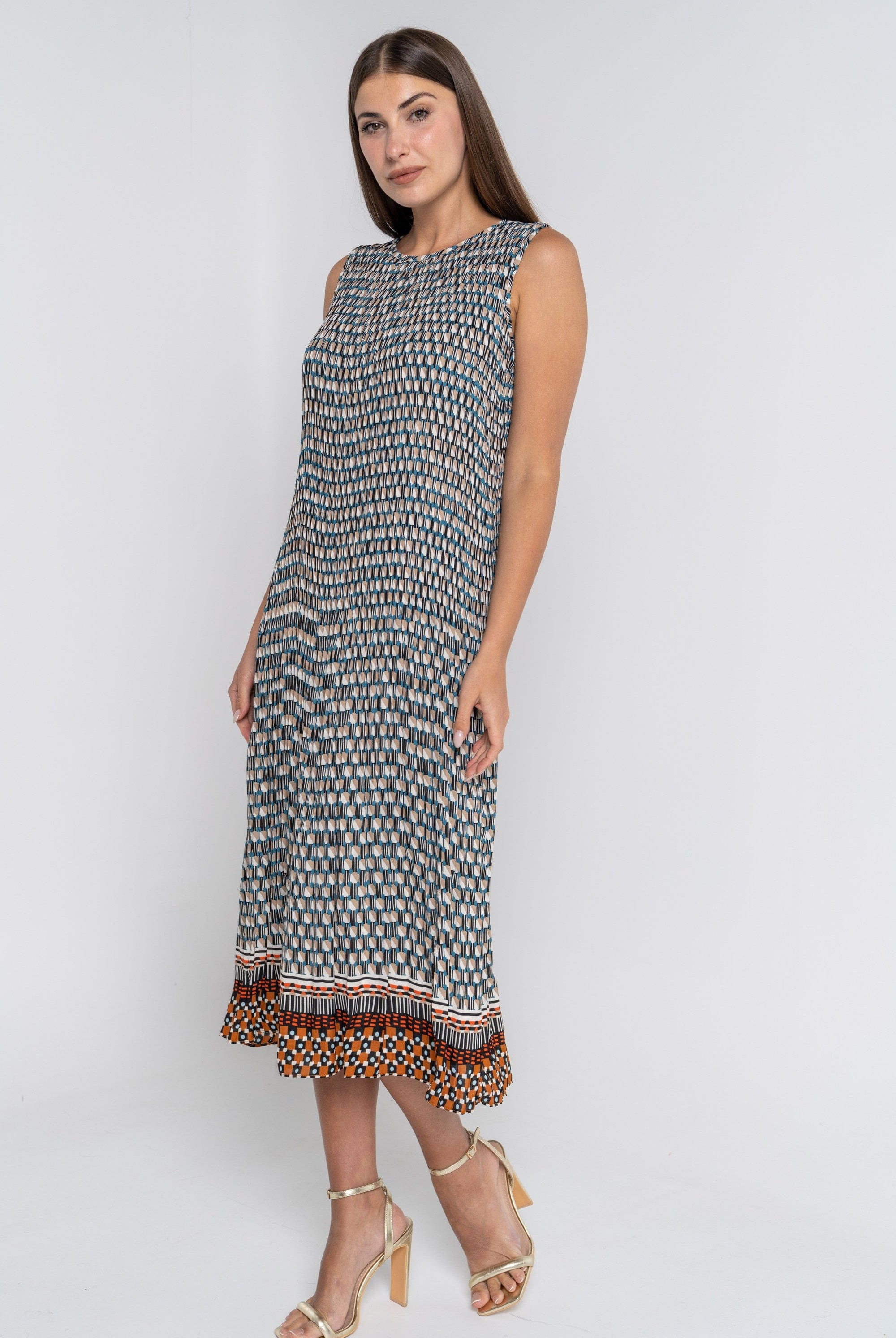 ميكا فستان ميدي بدون أكمام منقوش