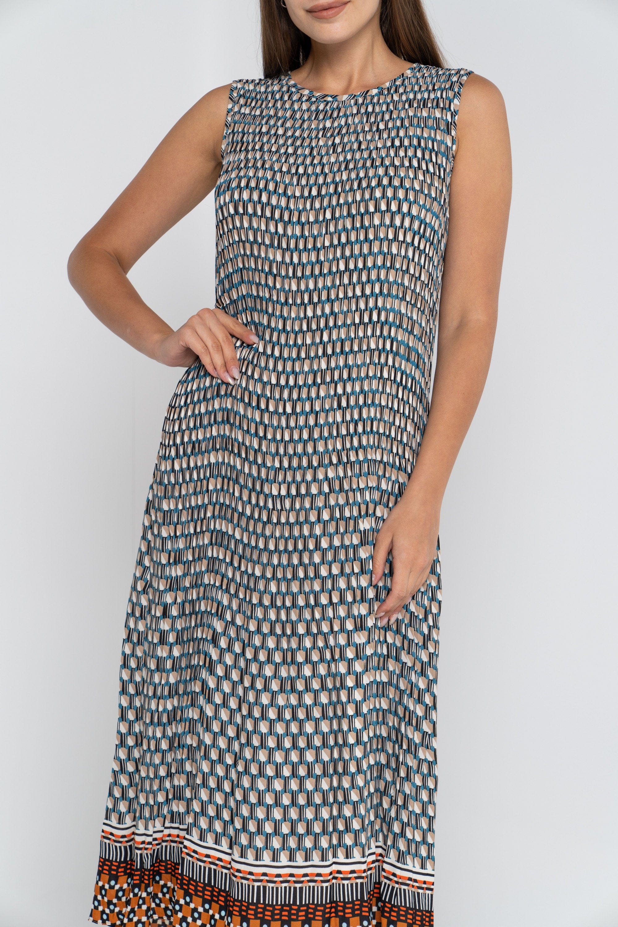 ميكا فستان ميدي بدون أكمام منقوش