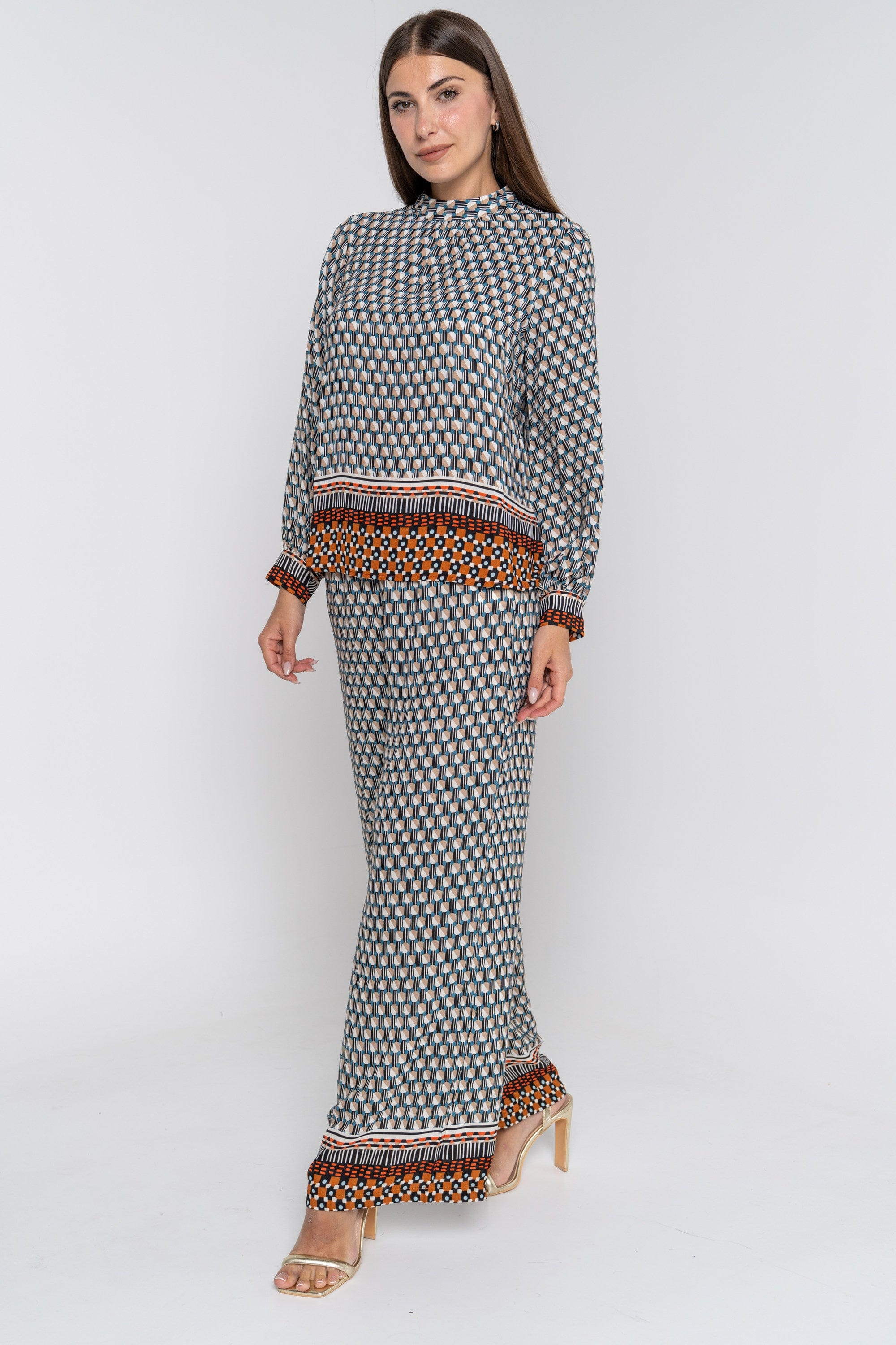 ู
ููุง ุจูุทููู ุทููู ู
ูููุด