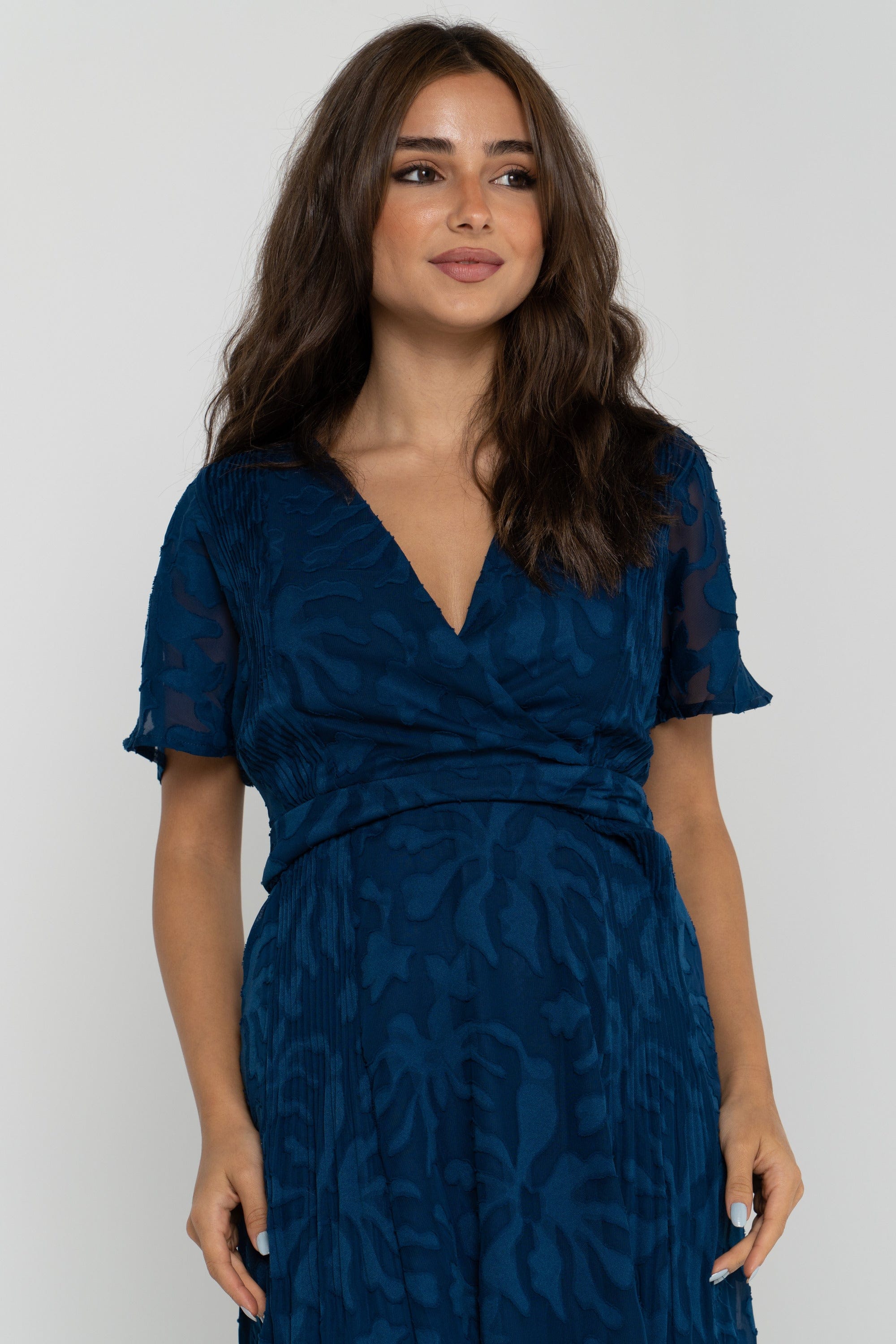 ميكا فستان ماكسي مخصر كم قصير فتحة V نسائي