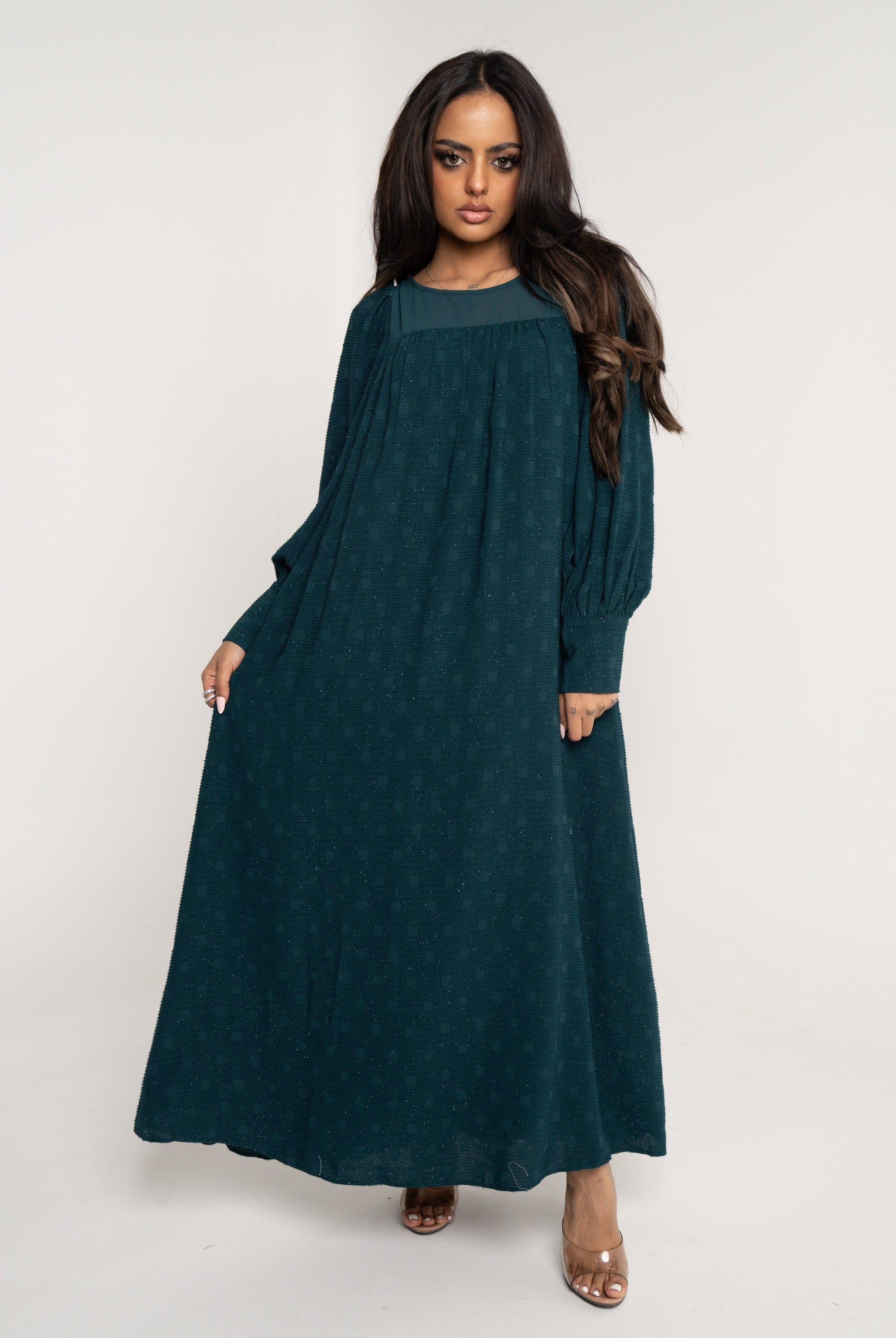 ميكا فستان ميدي بأكمام طويلة سادة