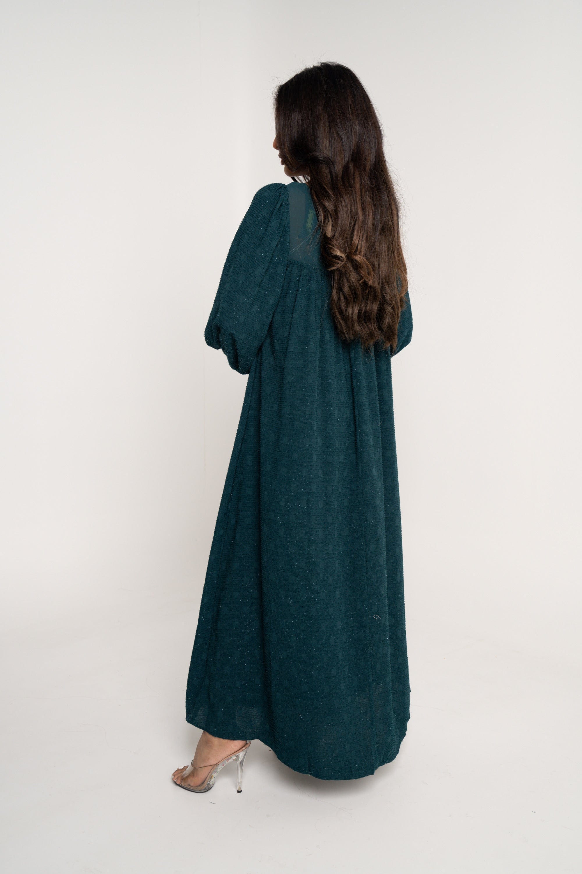 ميكا فستان ميدي بأكمام طويلة سادة