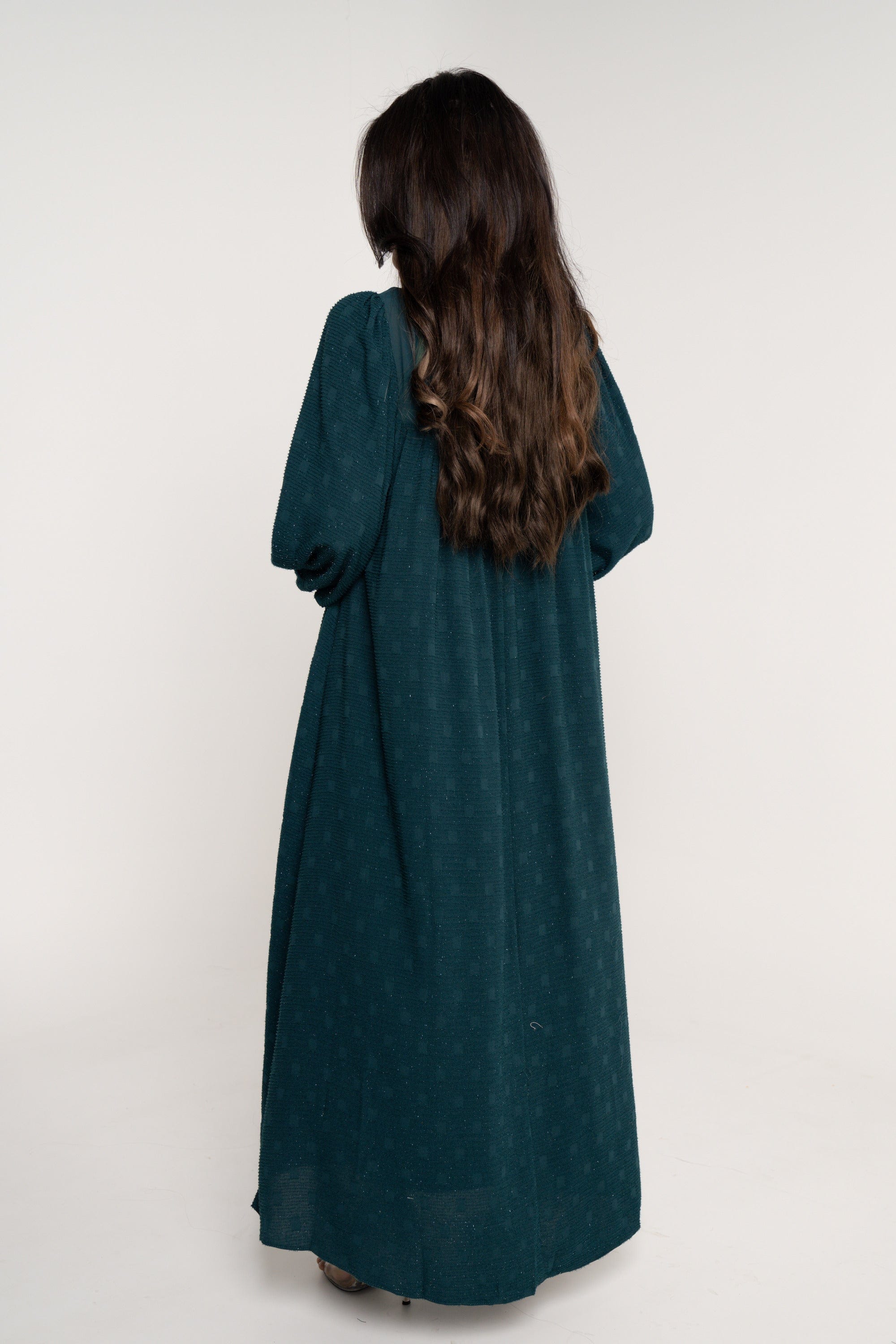 ميكا فستان ميدي بأكمام طويلة سادة