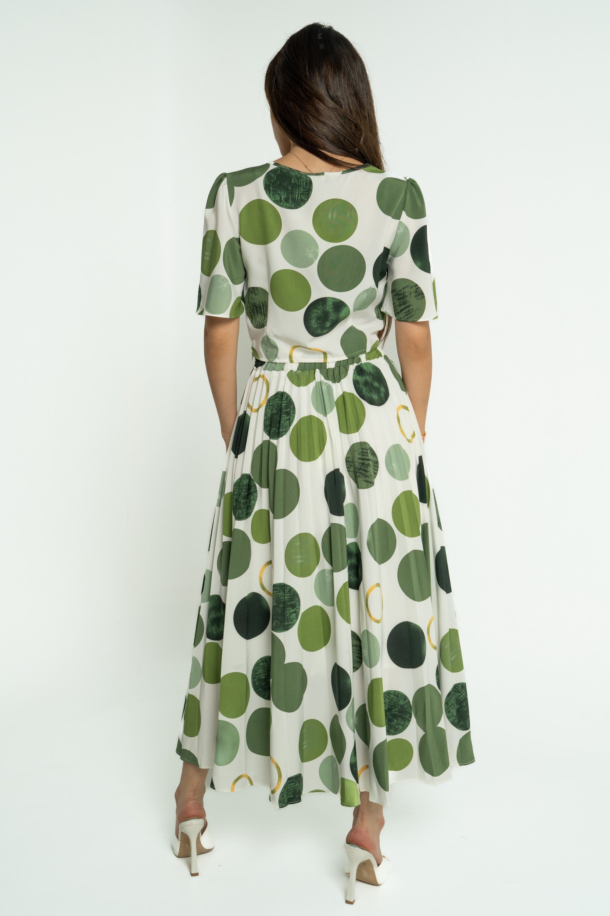 ميكا تنورة ميدي بليسية بنمط دوائر