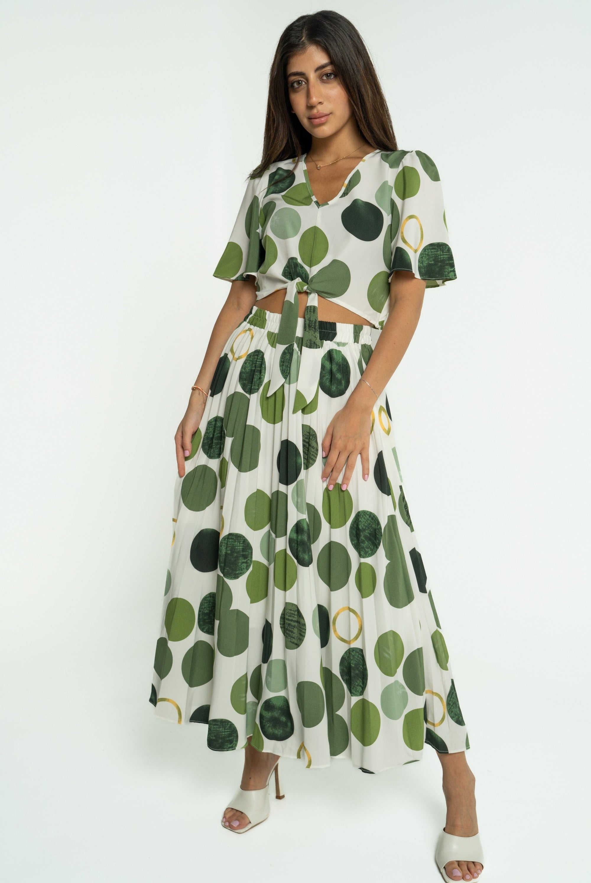 ميكا بلوزة قصيرة بنمط منقط بأكمام قصيرة