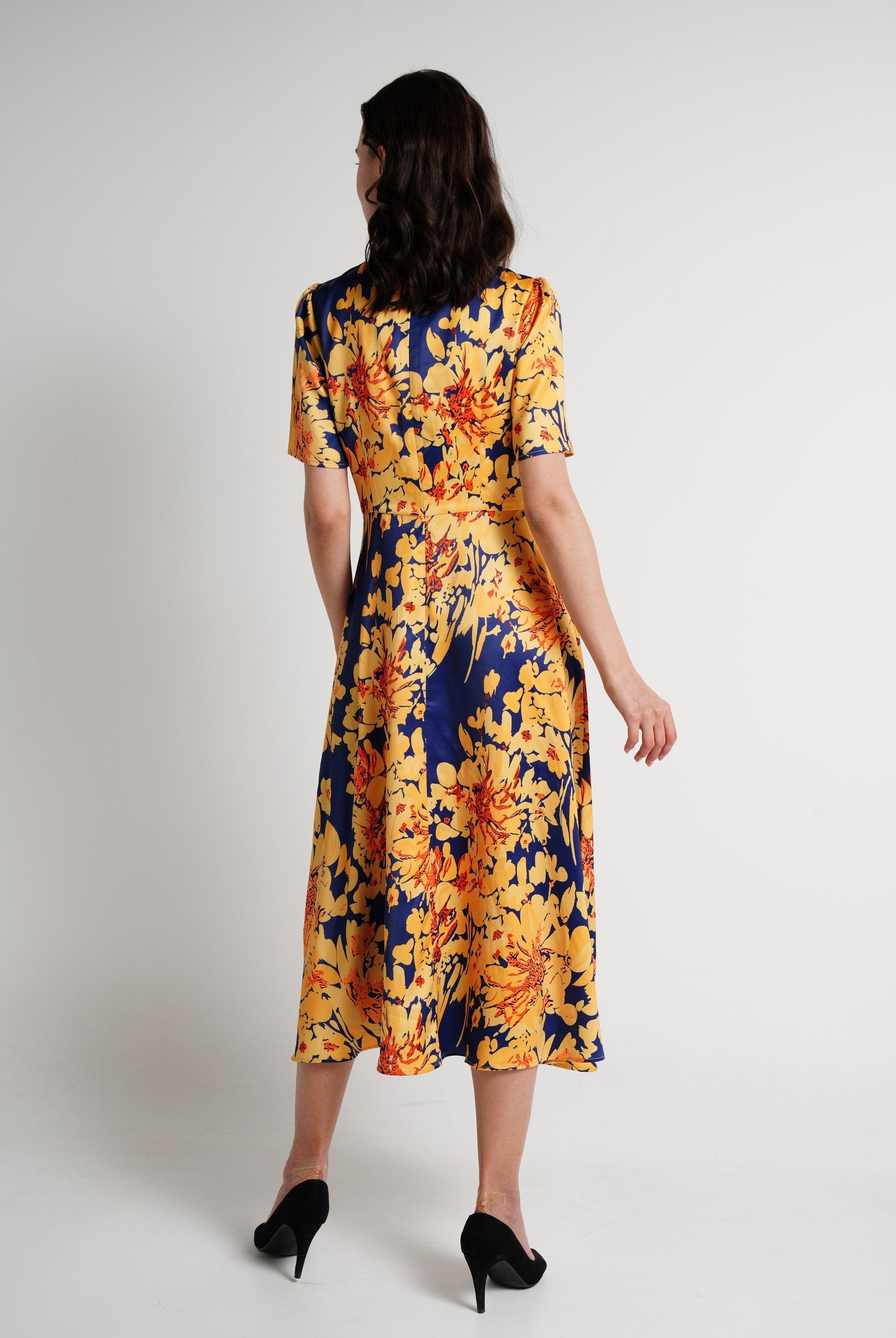 ميكا فستان ميدي بأكمام قصيرة مشجر أزرق داكن