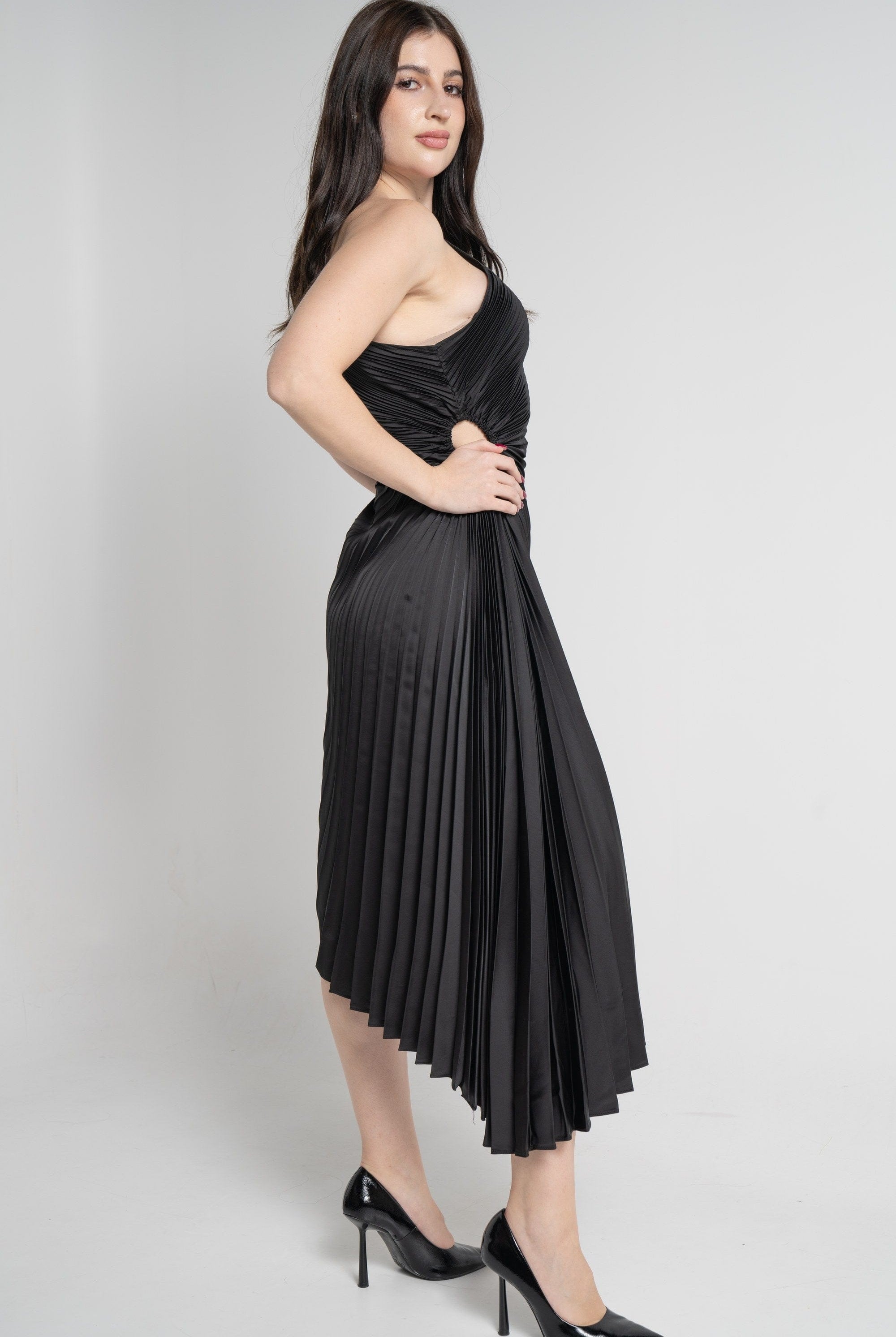 ู
ููุง ูุณุชุงู ู
ูุฏู ุจุฏูู ุฃูู
ุงู
ุจููุณูุฉ ุจุงูุนุฑุถ