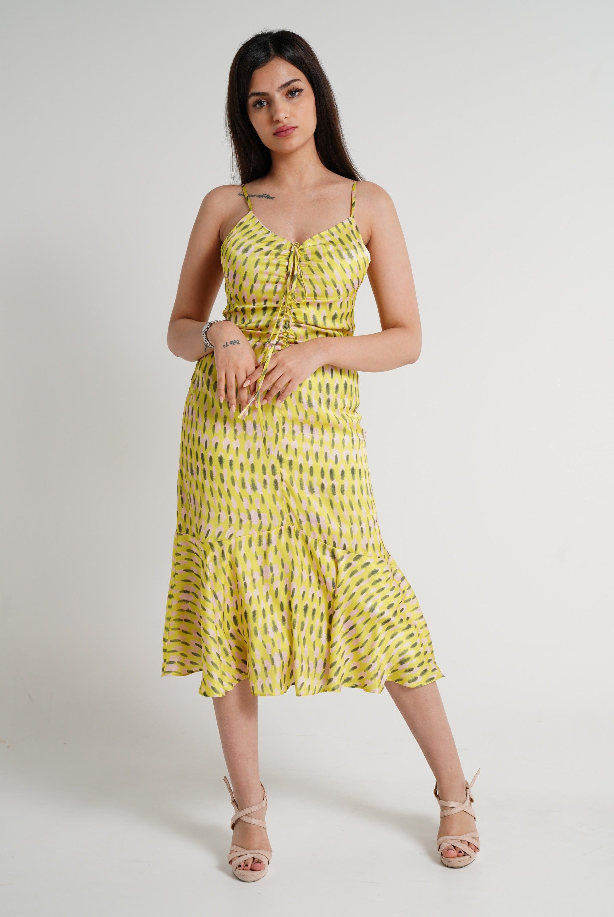 ميكا فستان ميدي حمالات منقوش نسائي أخضر ليما