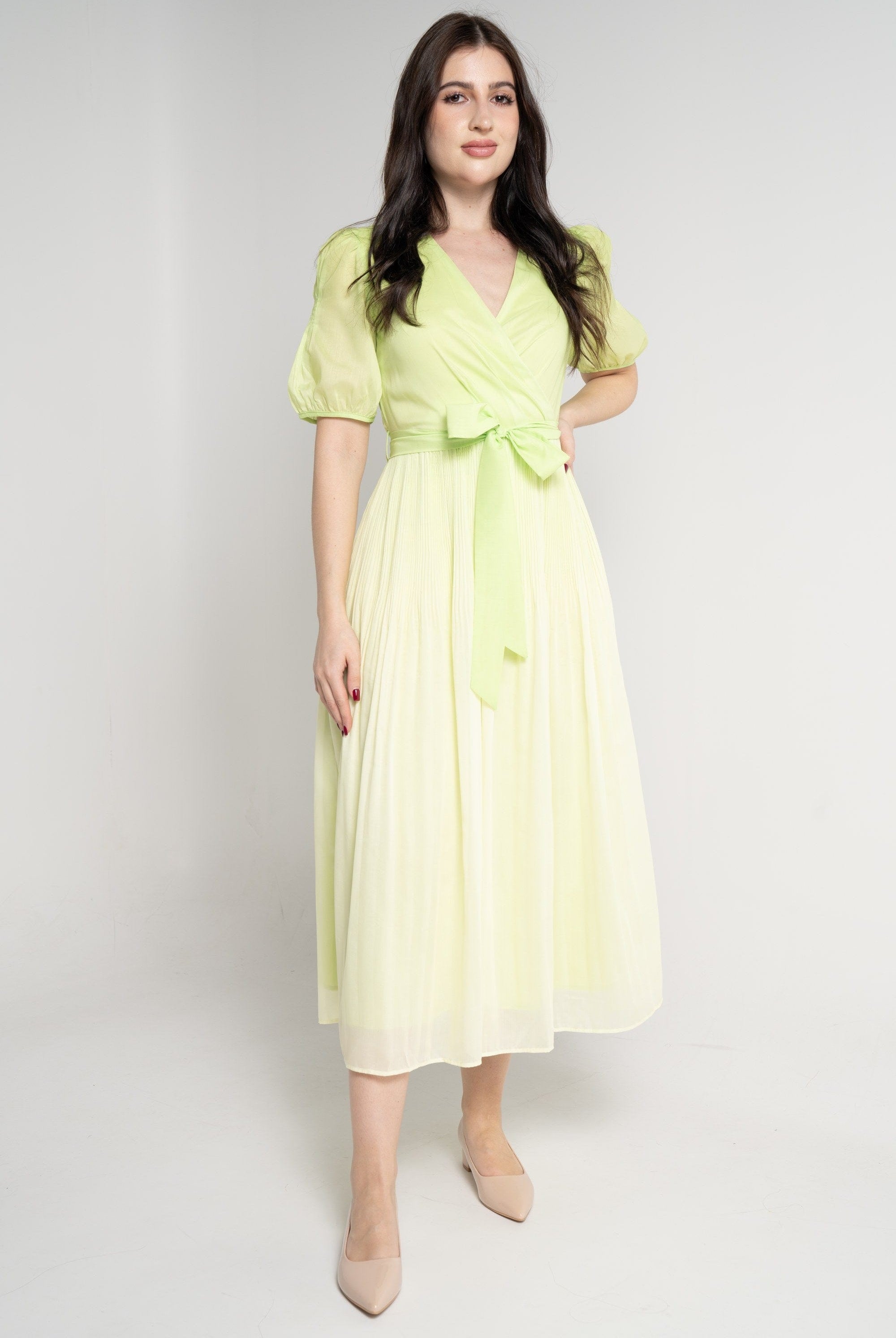 ميكا فستان ميدي بأكمام قصيرة لف بليسية