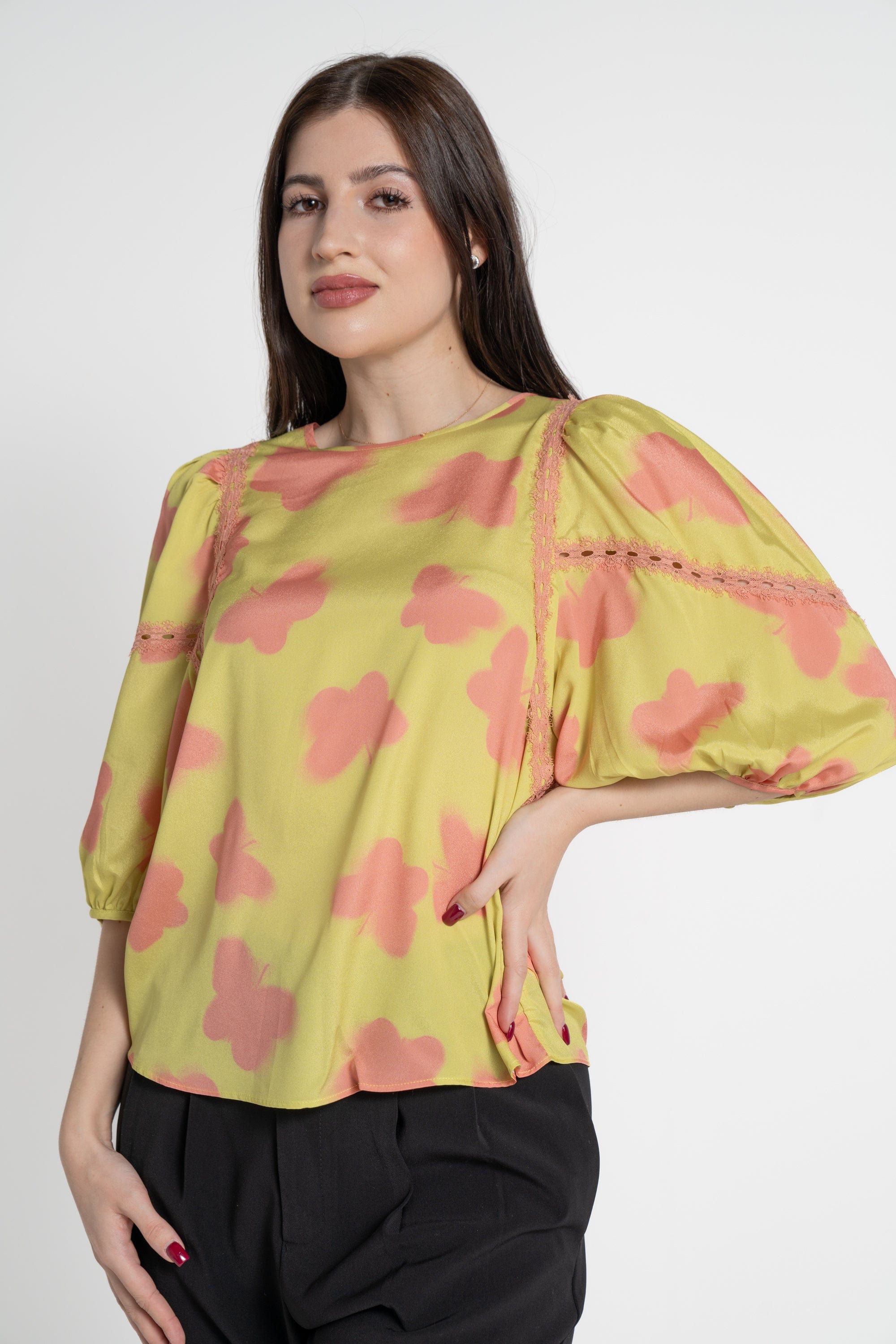 ميكا بلوزة 3/4 كم منفوخة ملونة نسائي أخضر ليما