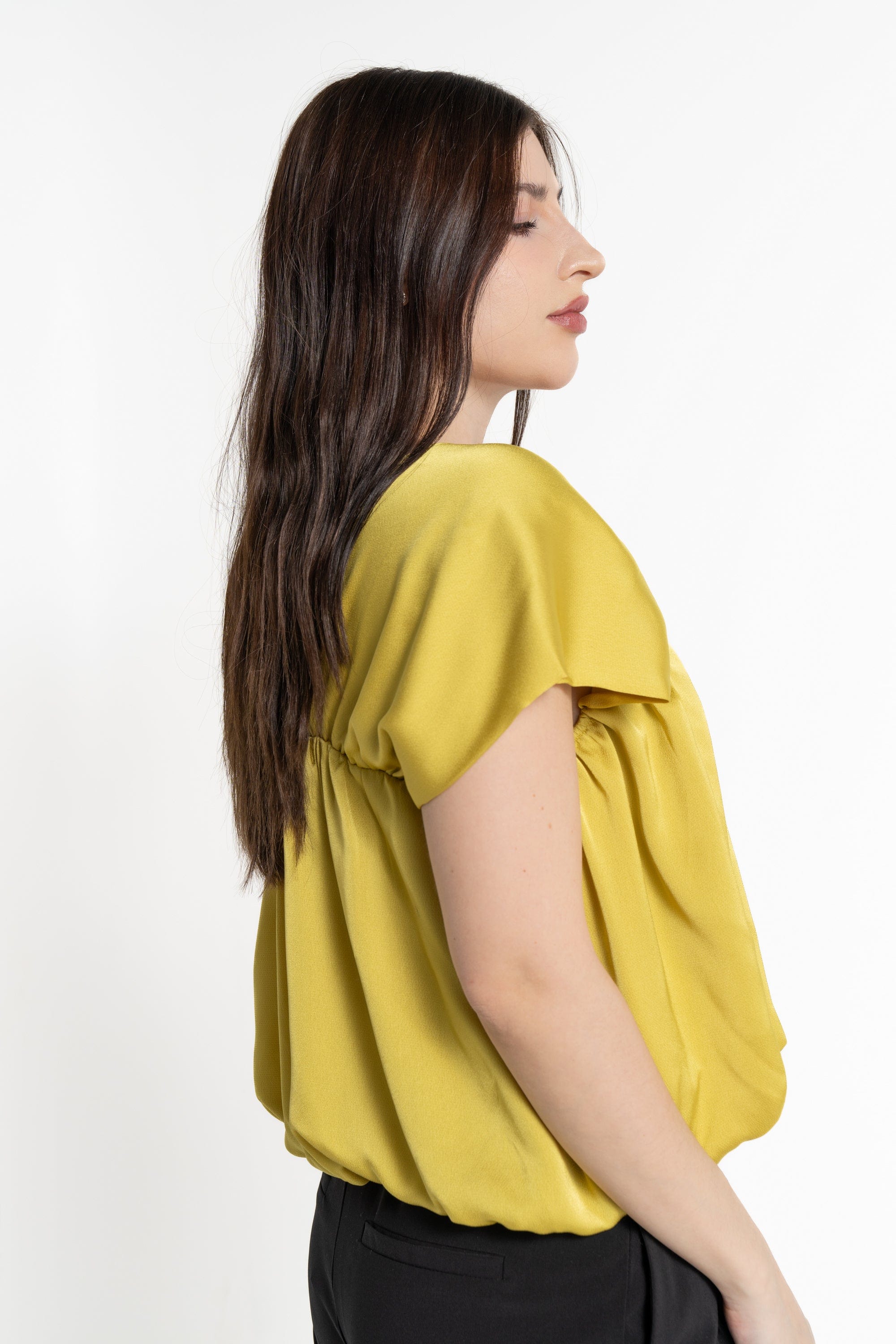 ميكا بلوزة بأكمام قصيرة سادة نسائي