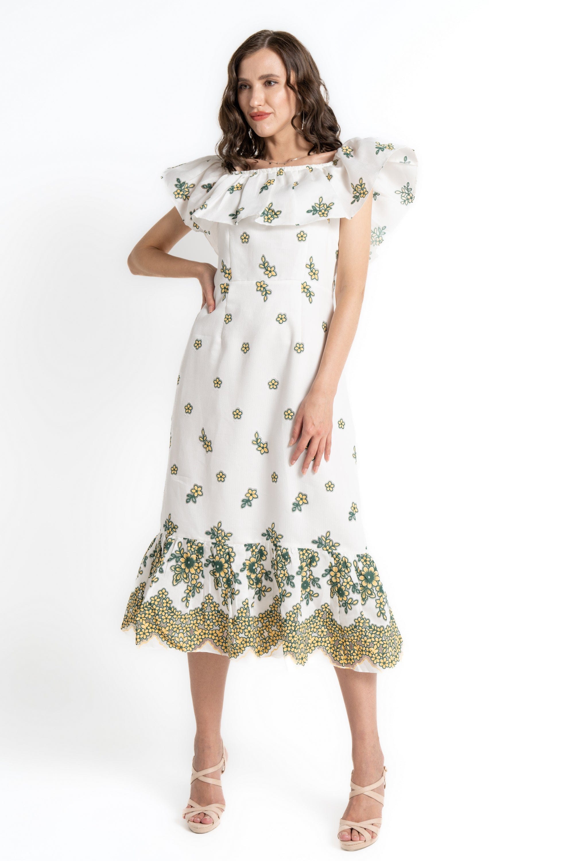 ميكا فستان ميدي بأكمام قصيرة بكرانيش أصفر