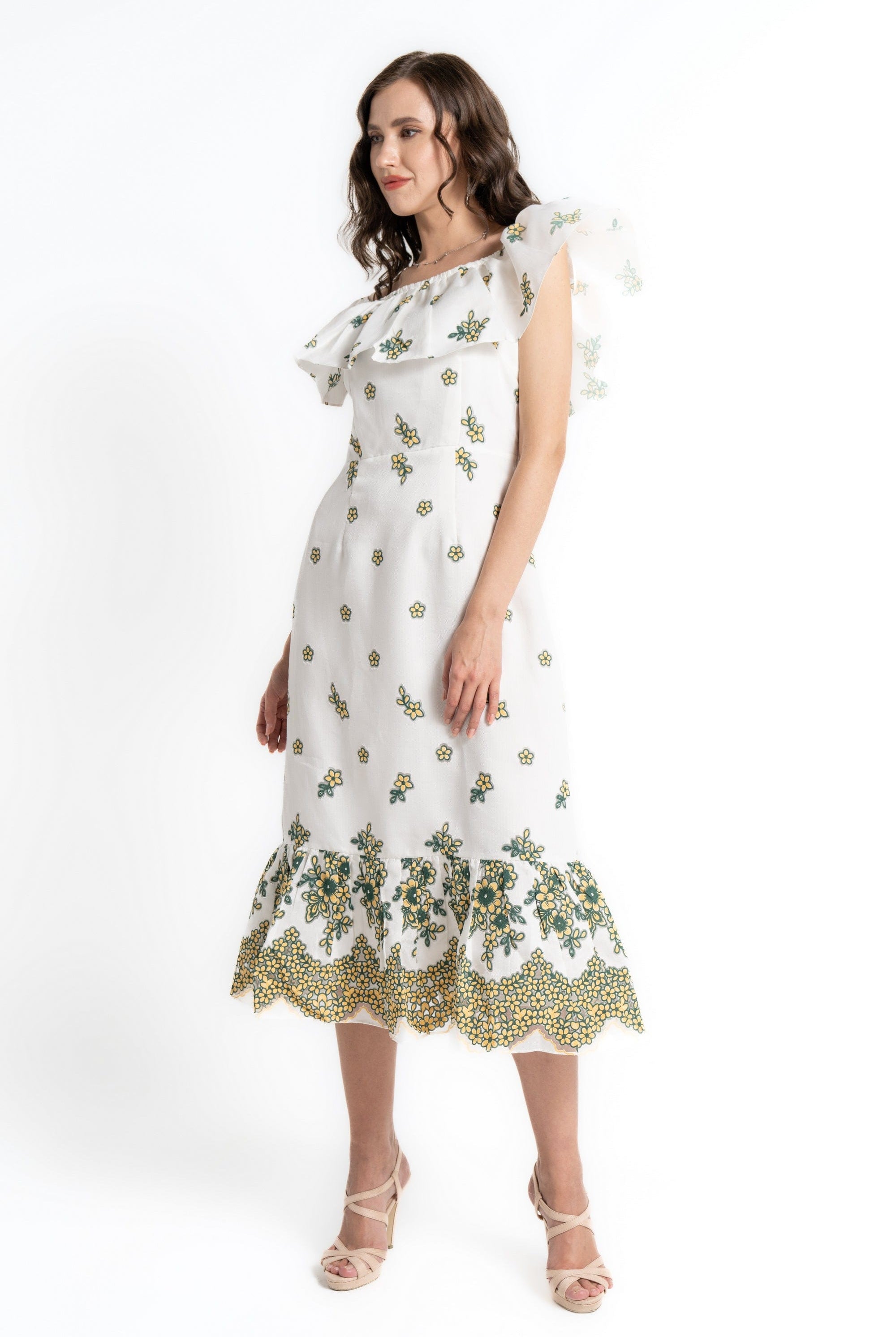 ميكا فستان ميدي بأكمام قصيرة بكرانيش أصفر