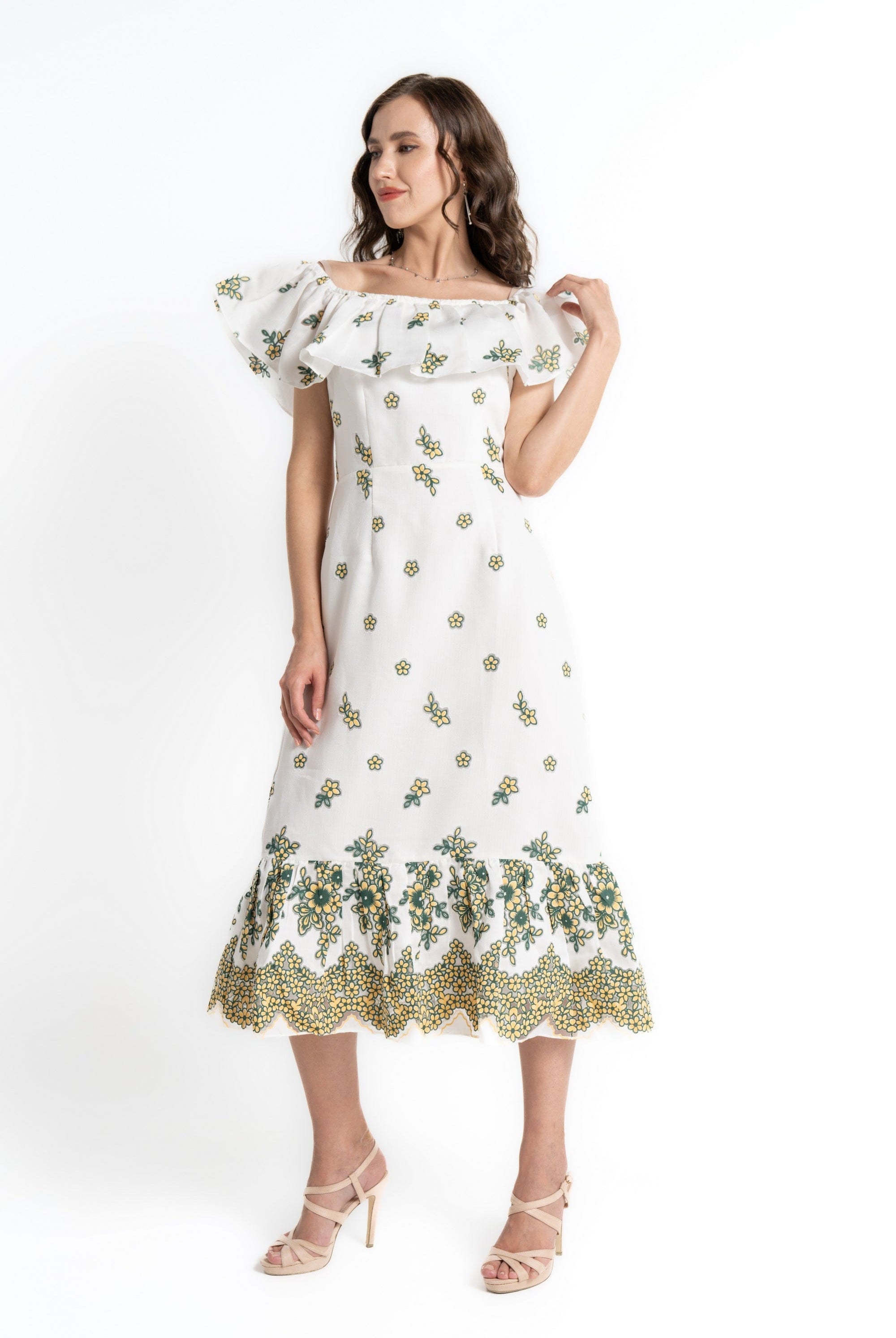 ميكا فستان ميدي بأكمام قصيرة بكرانيش أصفر