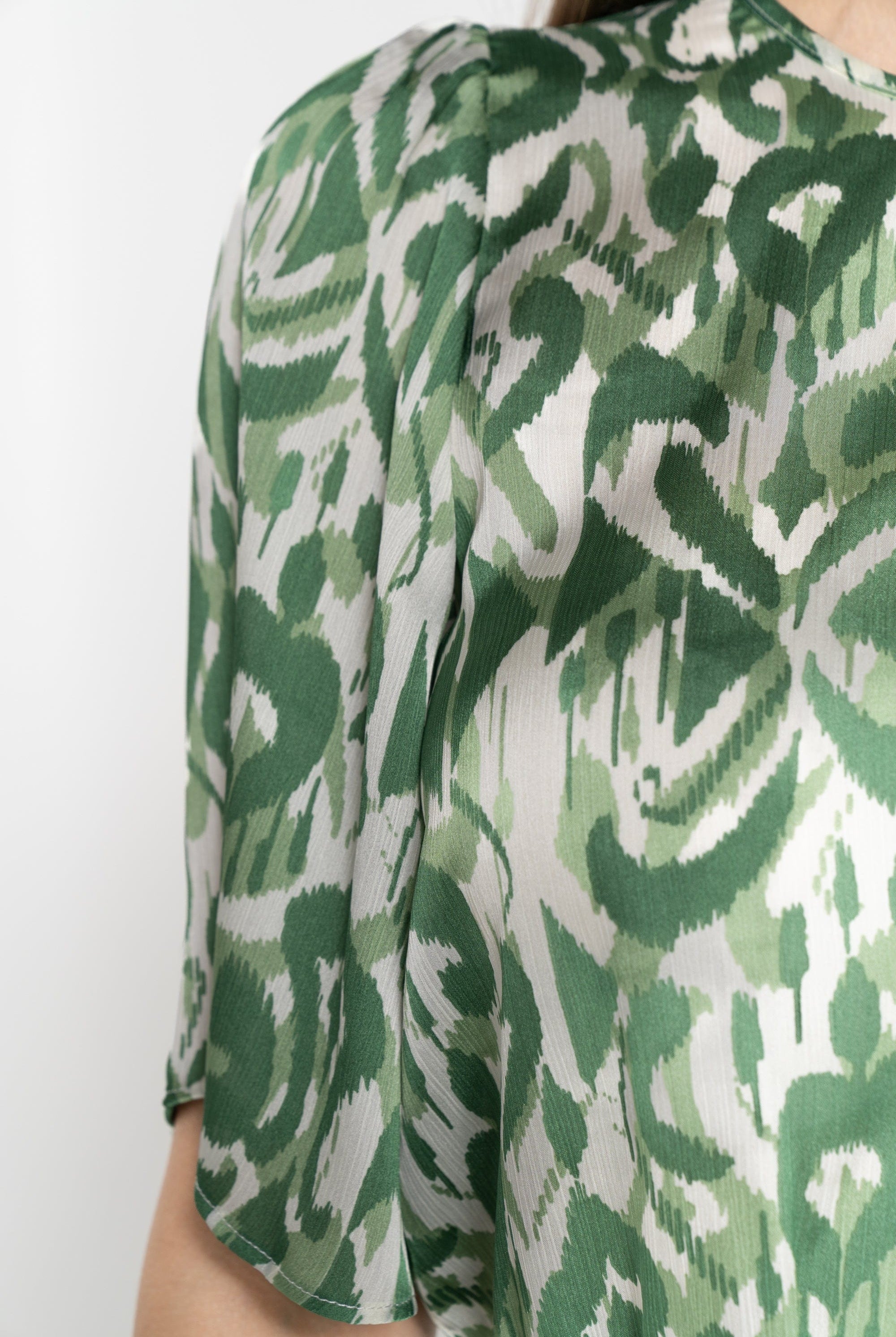 ميكا بلوزة بأكمام فراشة خصر مرتفع نسائي