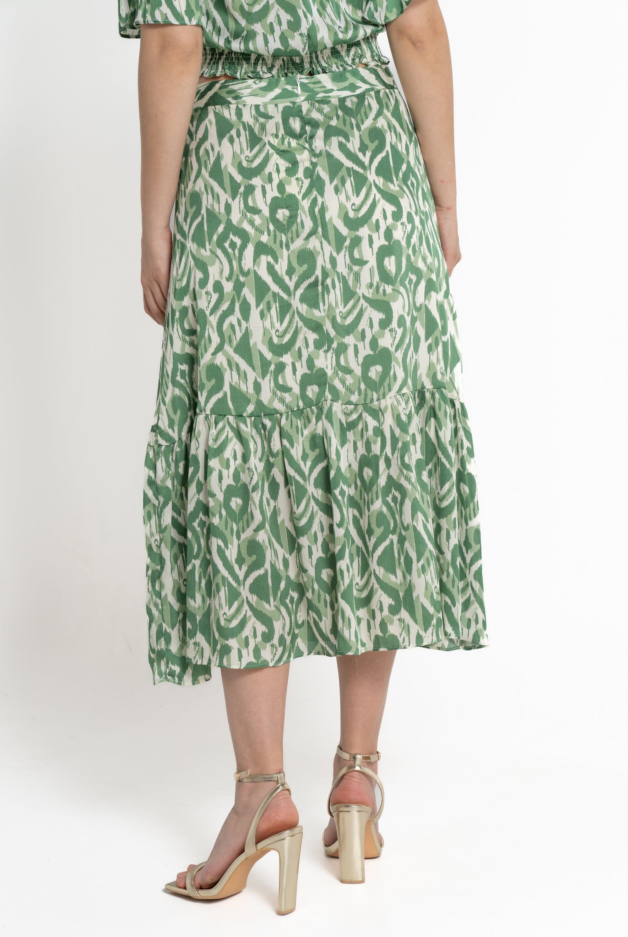 ميكا تنورة ميدي منقوشة مكشكشة نسئي