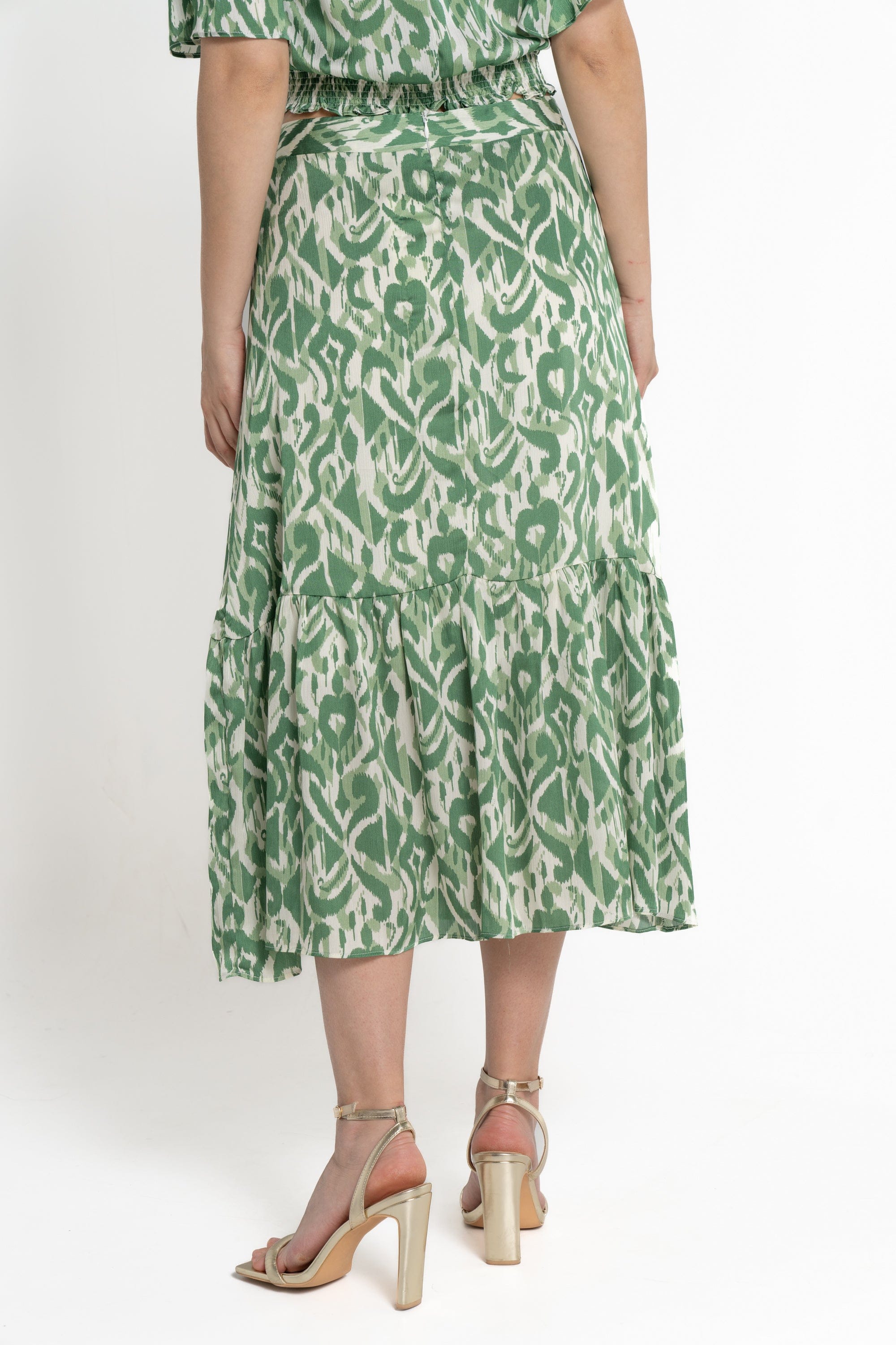 ميكا تنورة ميدي منقوشة مكشكشة نسئي