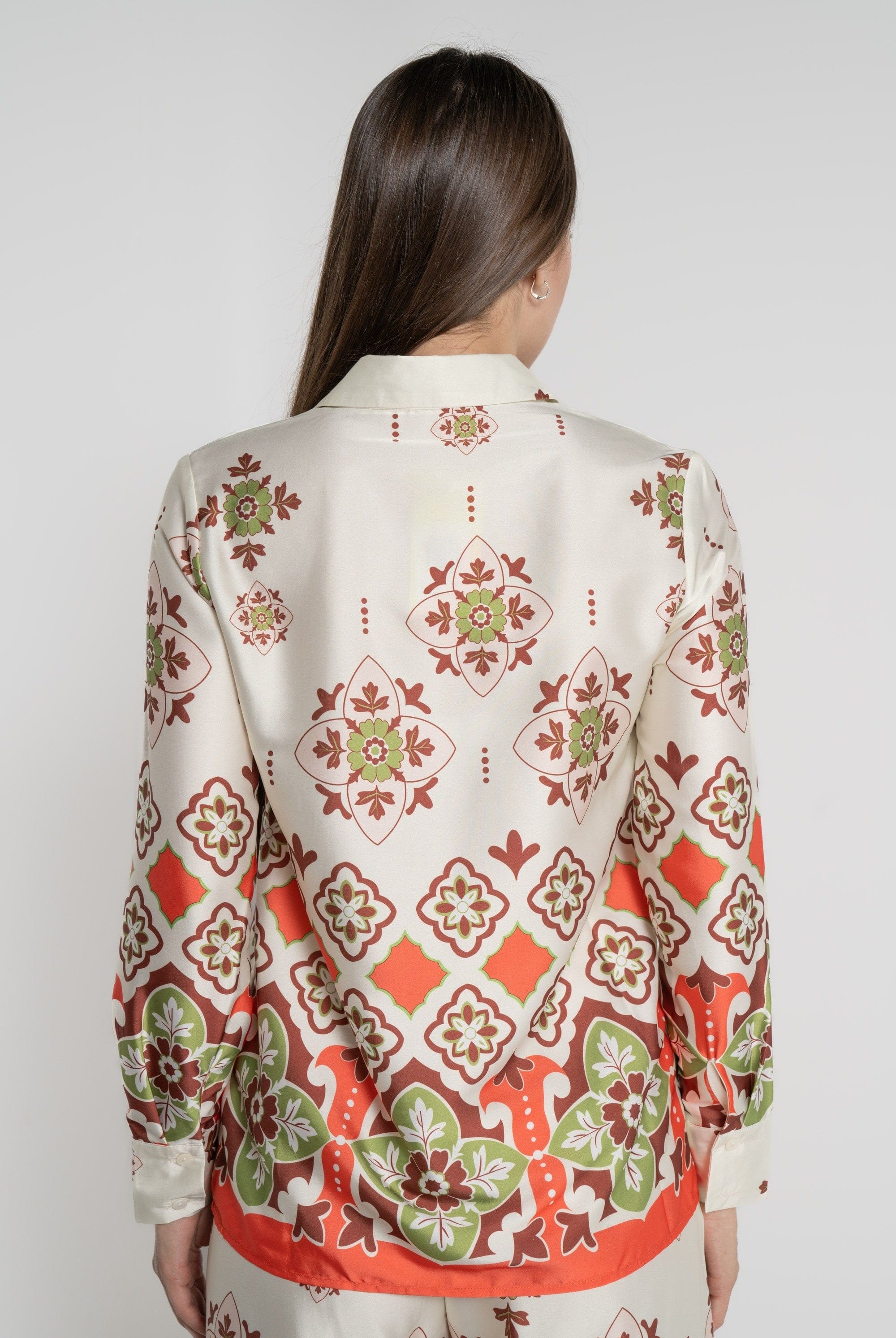 ميكا قميص بأكمام طويلة منقوش بأزرار أمامية نسائي أخضر فاتح