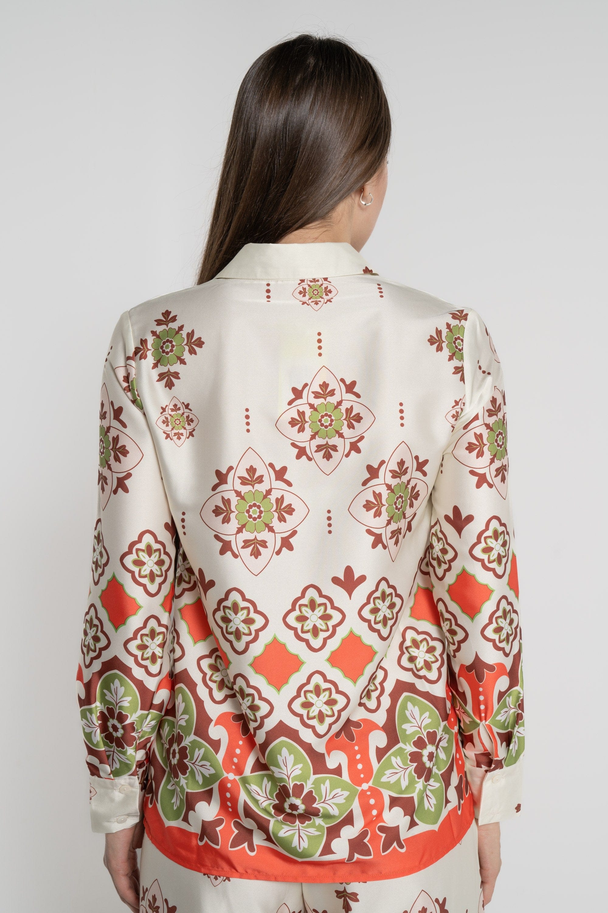 ميكا قميص بأكمام طويلة منقوش بأزرار أمامية نسائي أخضر فاتح