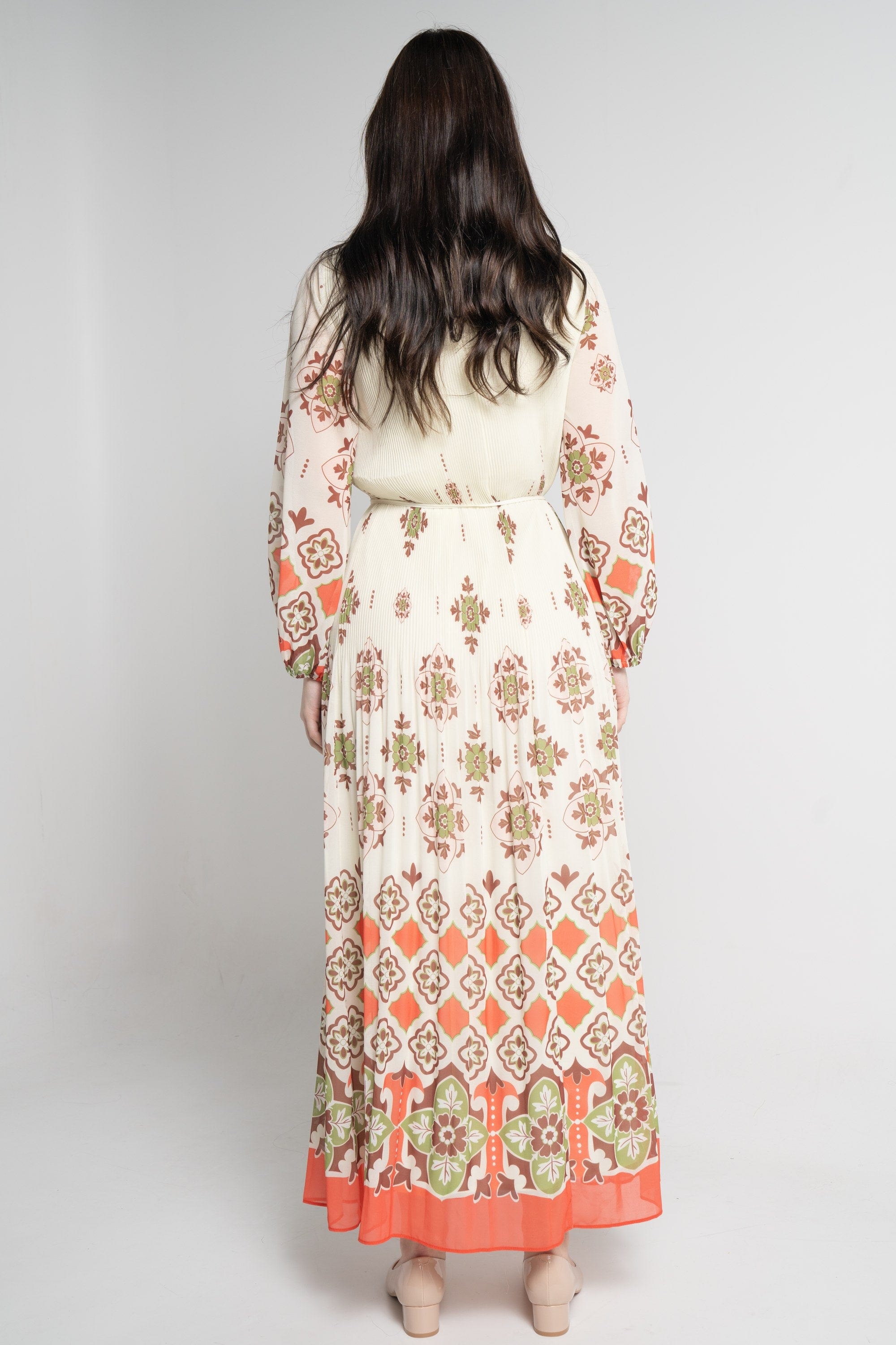 ميكا فستان ماكسي بأكمام 3/4 مورد نسائي أخضر فاتح