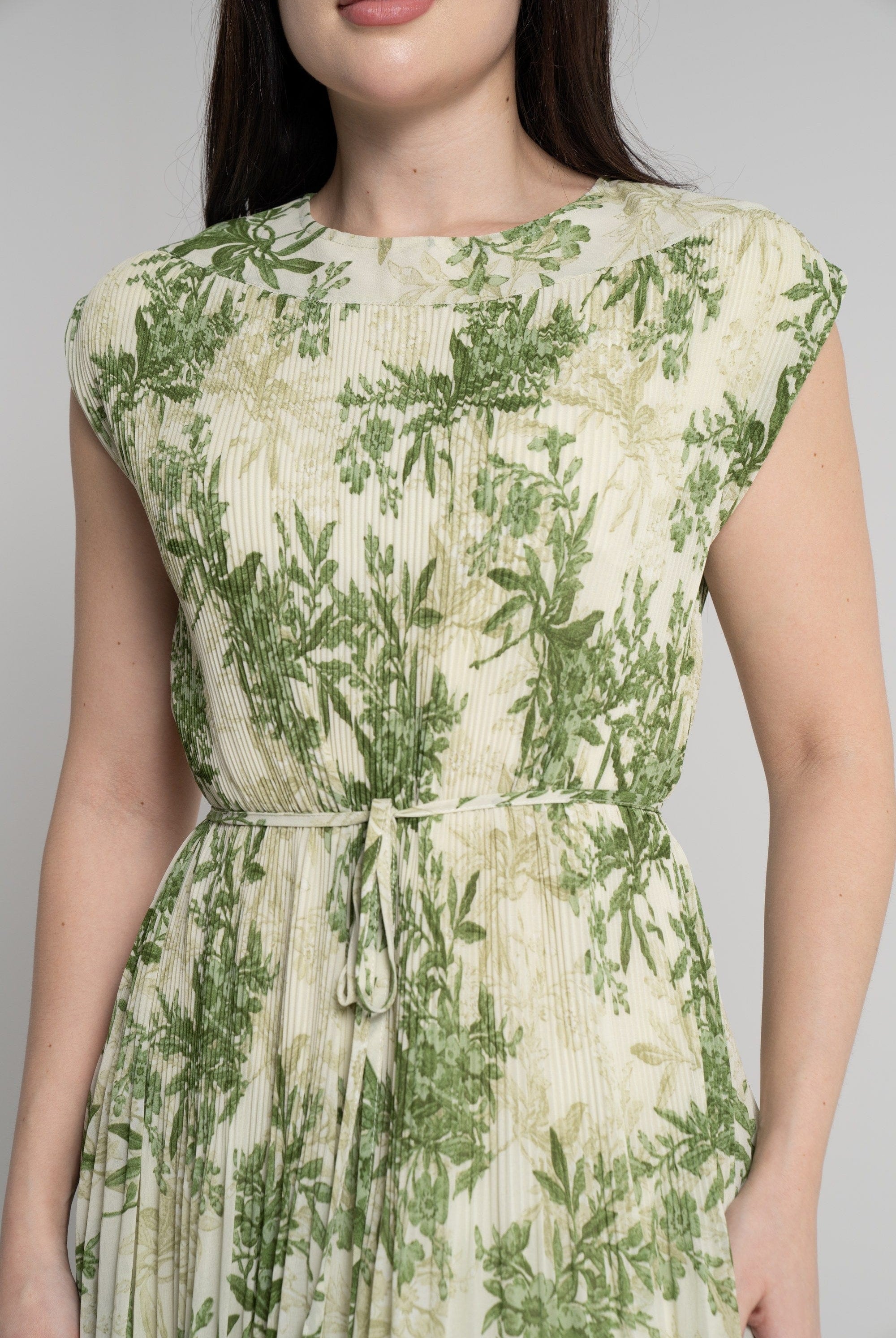 ู
ููุง ูุณุชุงู ู
ูุฏู ุจุฏูู ุฃูู
ุงู
ุจููุณูุฉ ู
ุดุฌุฑ