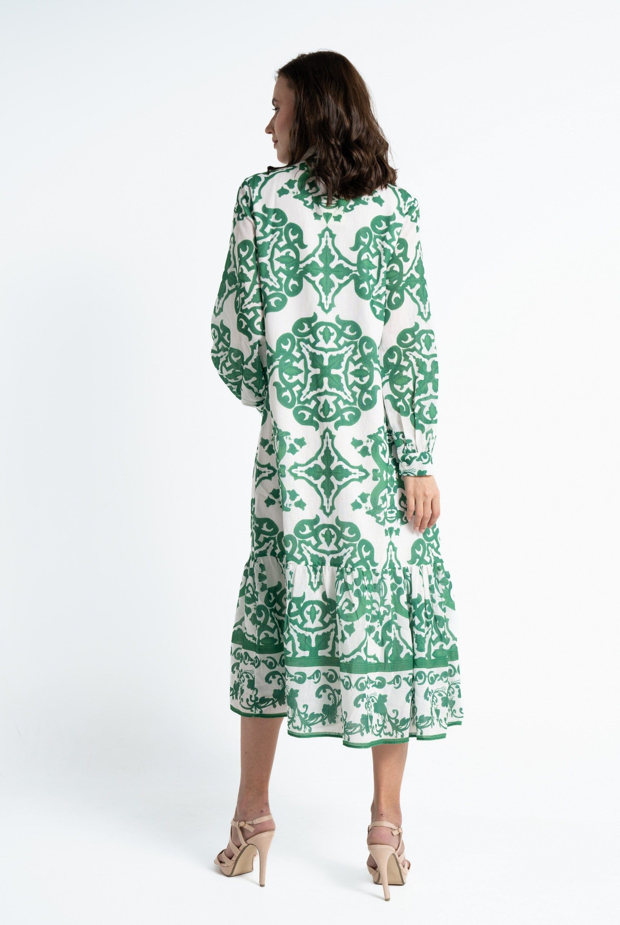 ميكا قميص طويل بأكمام طويلة منقوش بأزرار أمامية نسائي