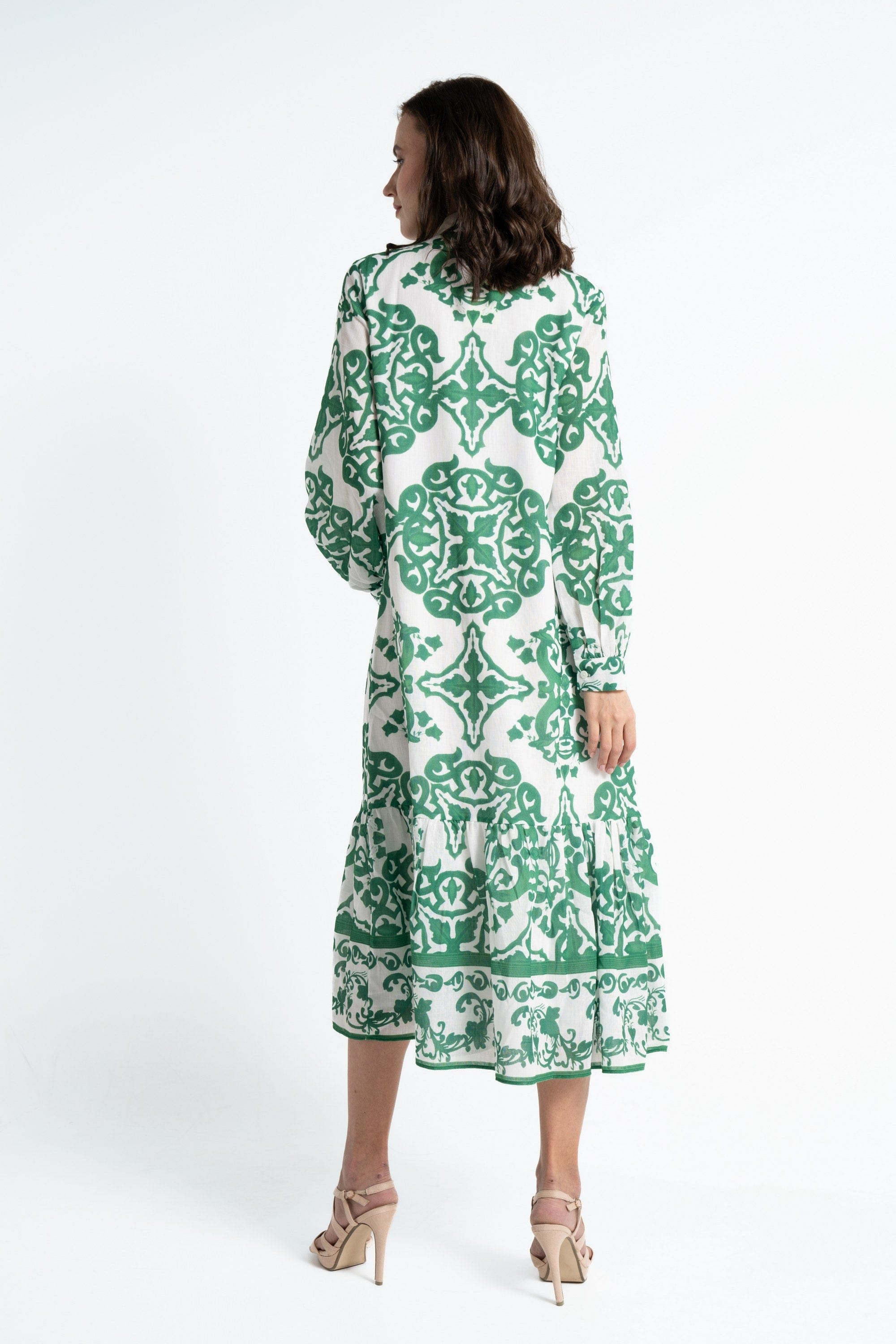 ميكا قميص طويل بأكمام طويلة منقوش بأزرار أمامية نسائي