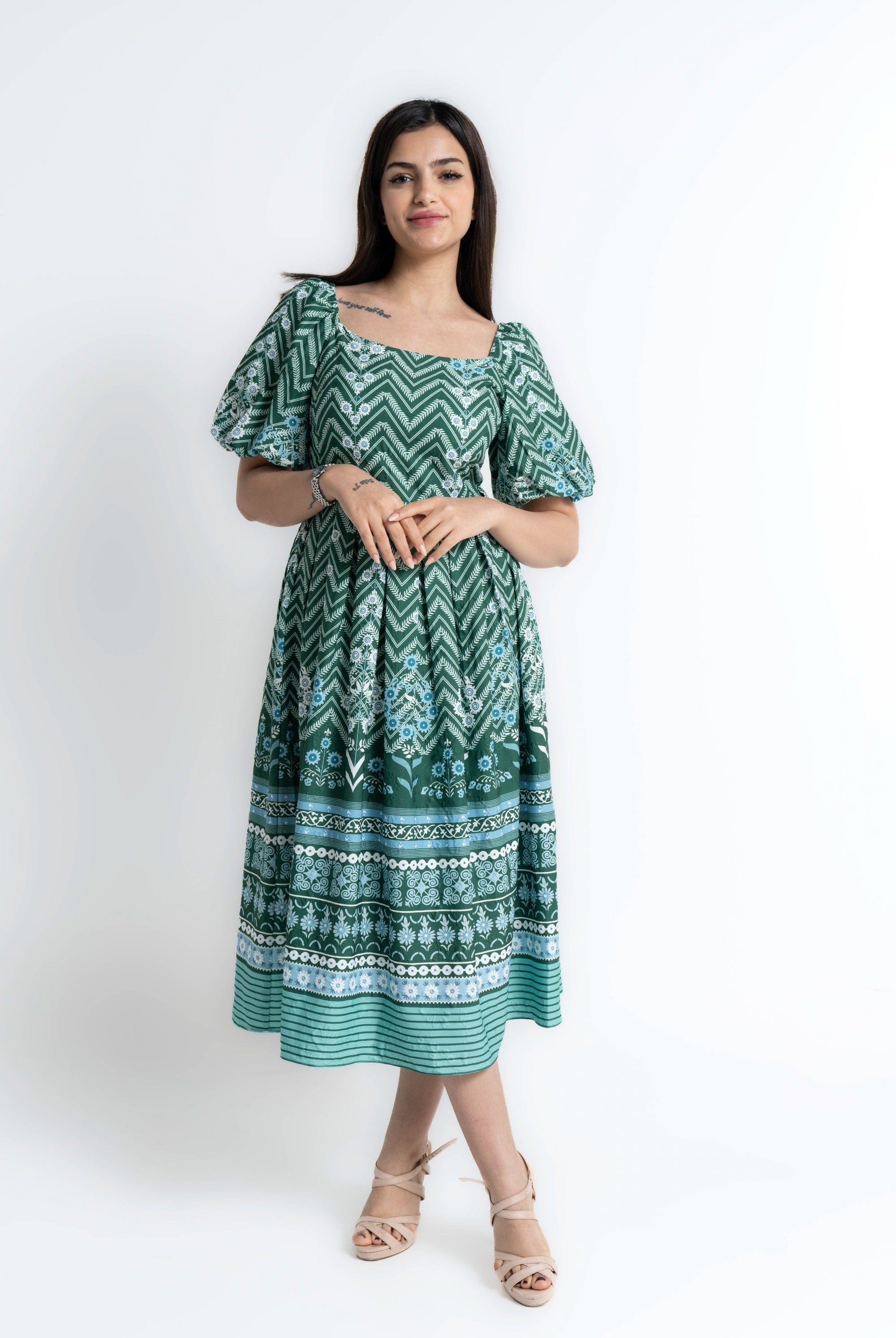 ميكا فستان ميدي مشجر بأكمام قصيرة منفوخة - أخضر