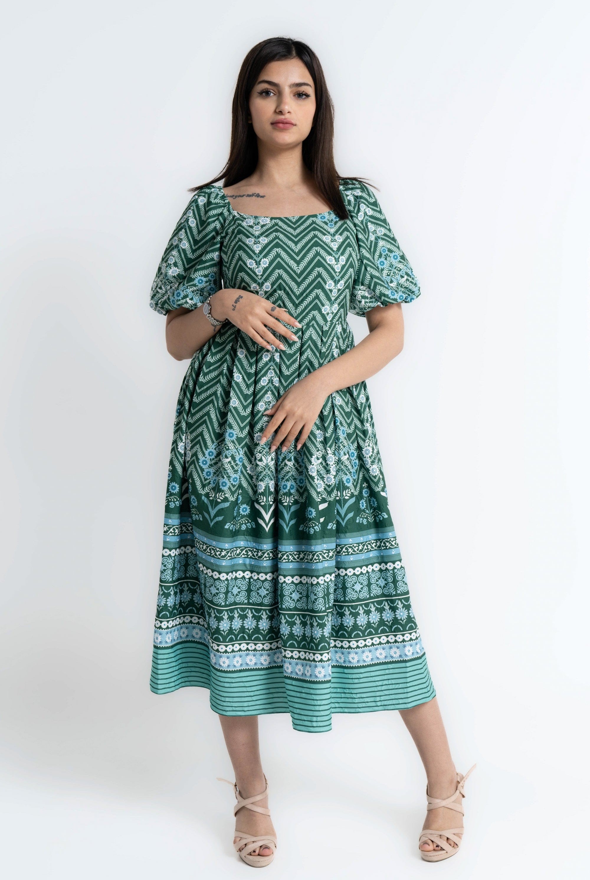 ميكا فستان ميدي مشجر بأكمام قصيرة منفوخة - أخضر