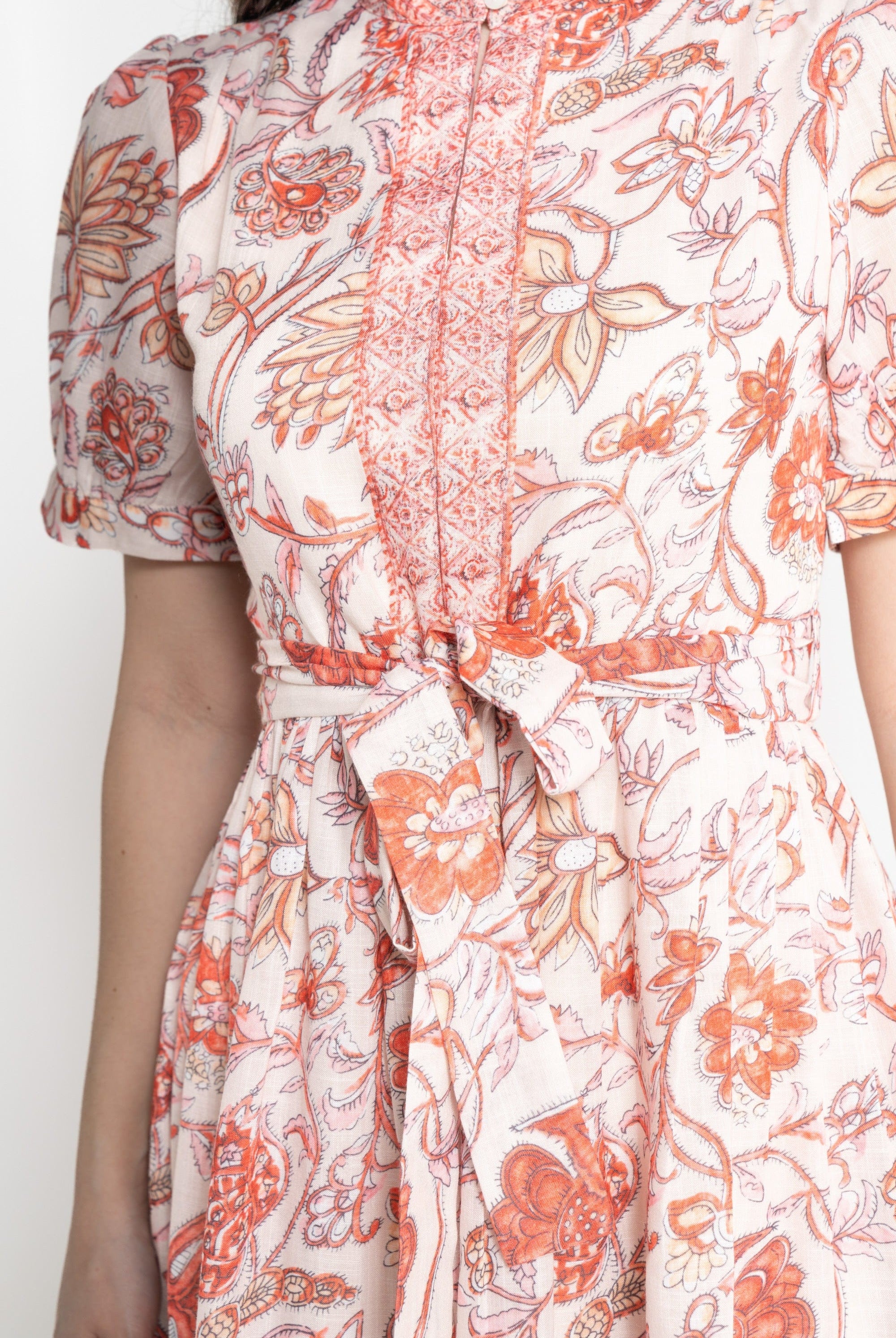 ميكا فستان ميدي بأكمام قصيرة مورد نسائي بيج