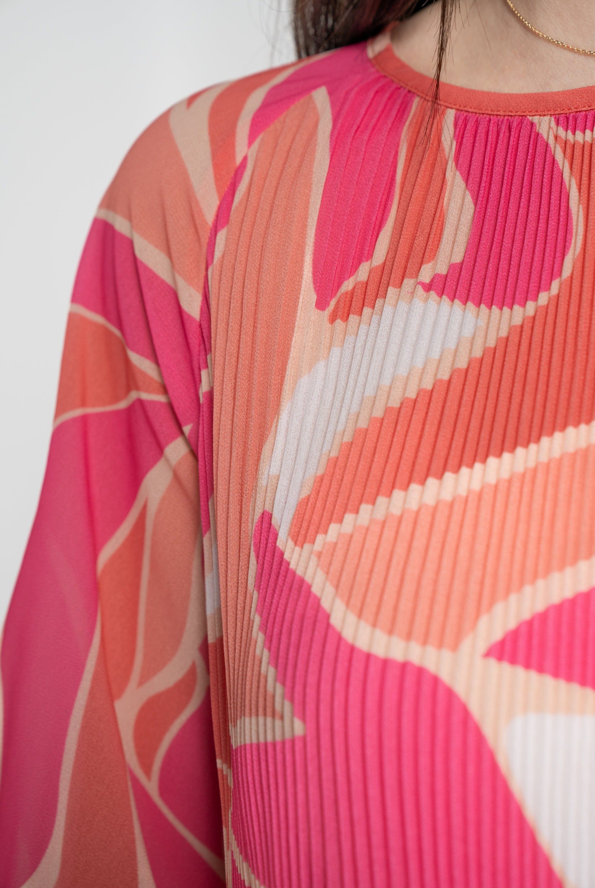 ميكا بلوزة كم طويل ملون بكسرات نسائي فوشيا