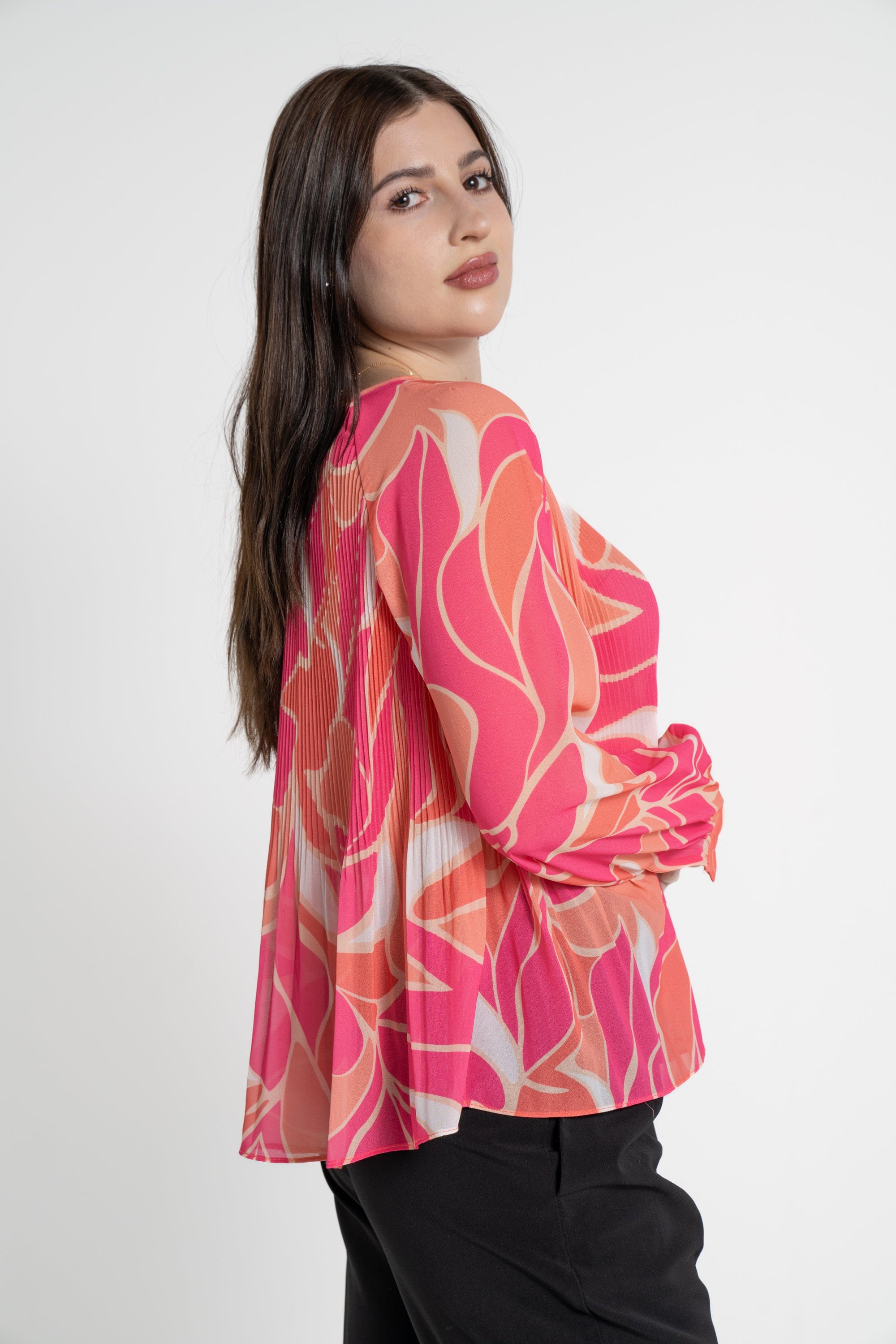 ميكا بلوزة كم طويل ملون بكسرات نسائي فوشيا