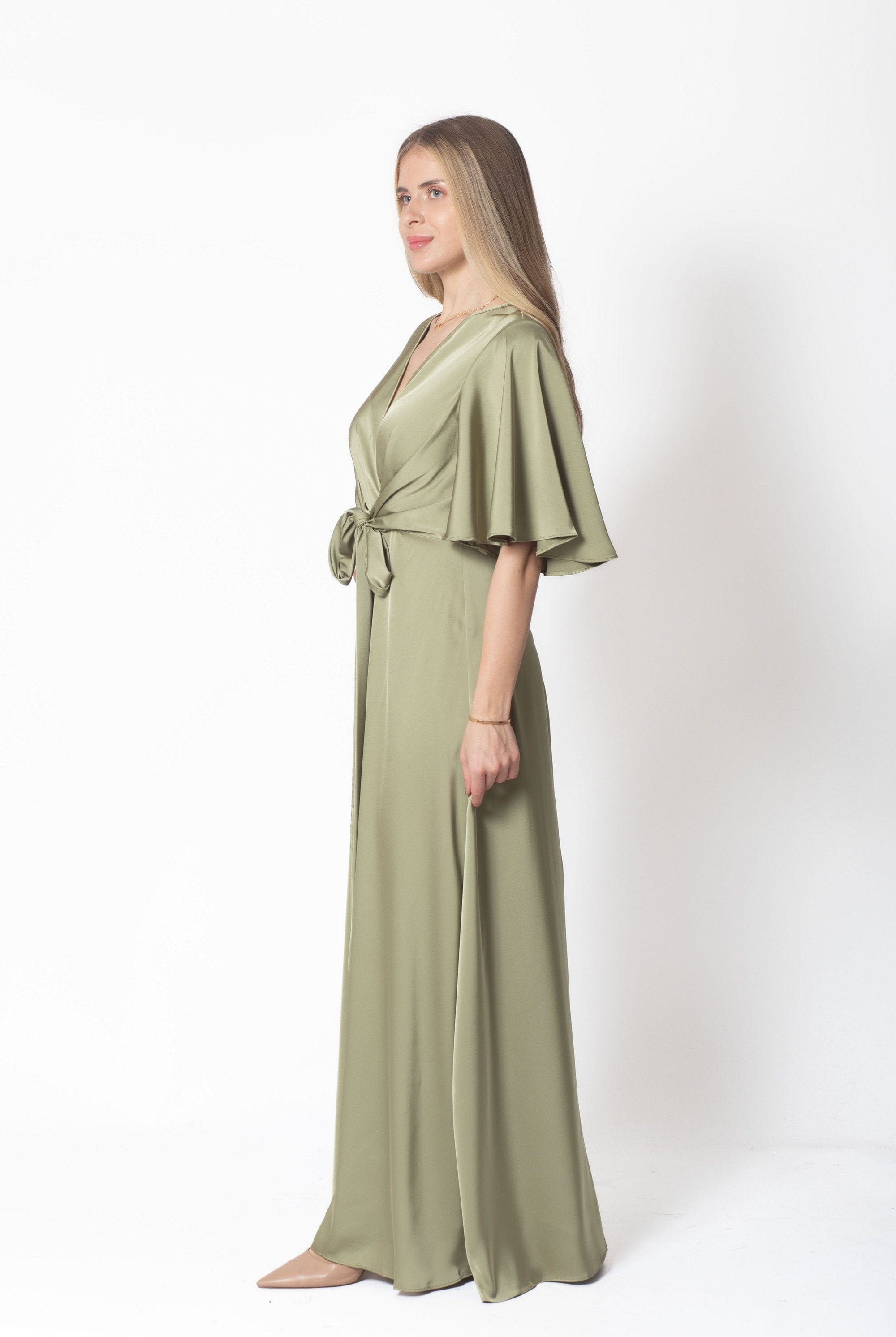 ู
ููุง ูุณุชุงู ู
ุงูุณู ุณุงุฏุฉ ุจุฑุจุงุท ุนูู ุงูุฎุตุฑ ูู
ูุตูุฑ ูุณุงุฆู