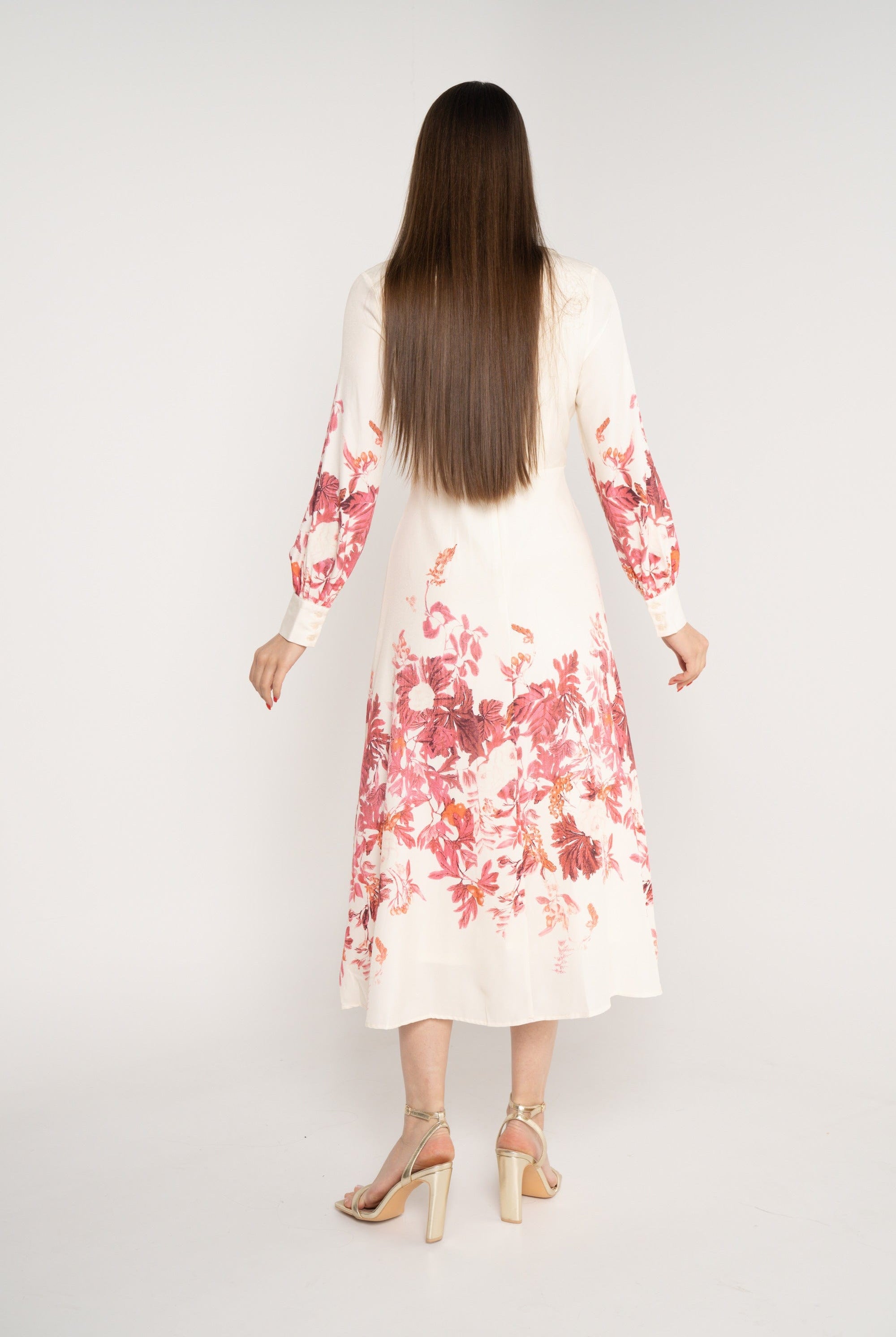 ميكا فستان ميدي مخصر مورد كم طويل بف بفتحة صدر V