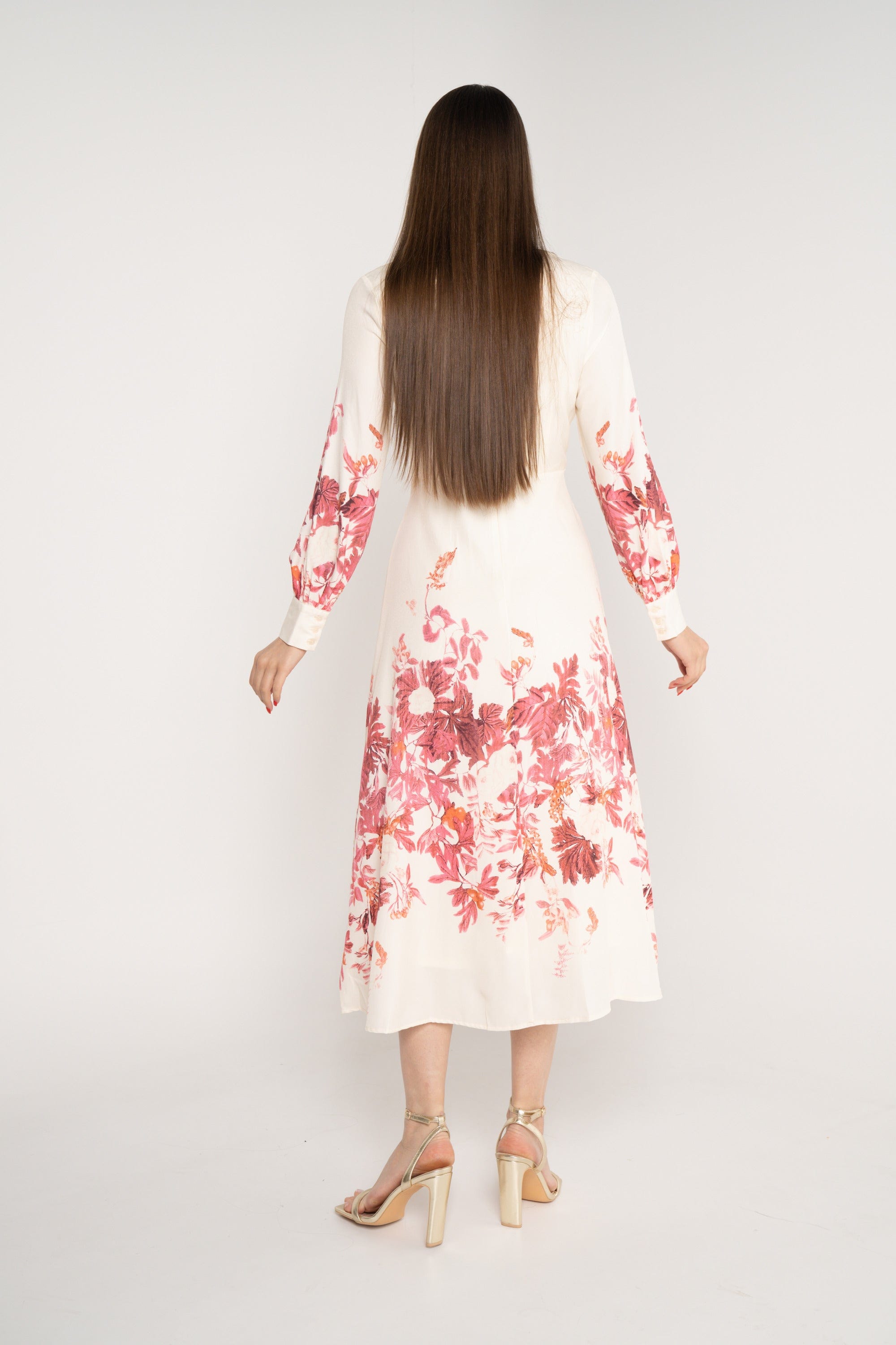 ميكا فستان ميدي مخصر مورد كم طويل بف بفتحة صدر V