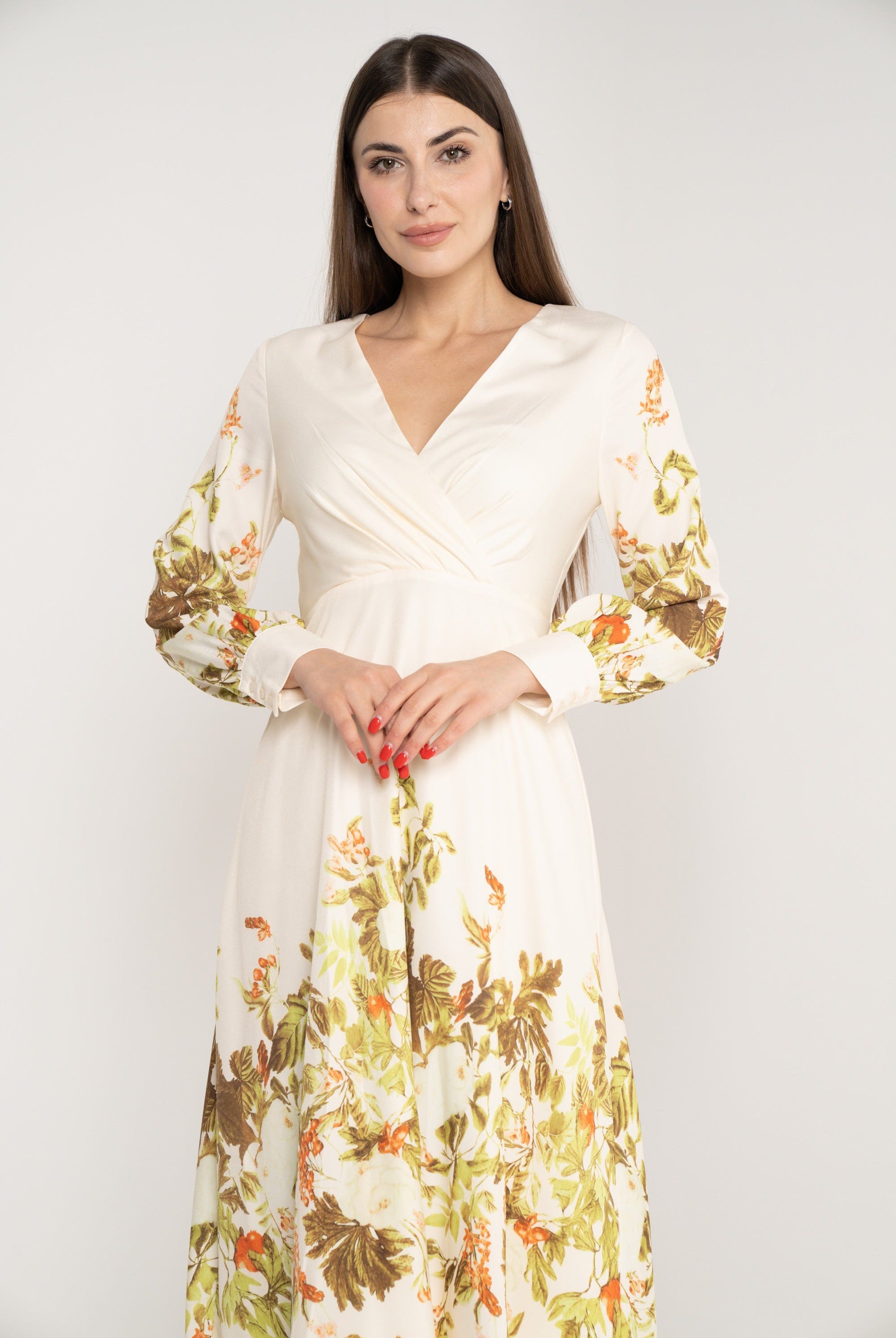 ميكا فستان ميدي مخصر مورد كم طويل بف بفتحة صدر V