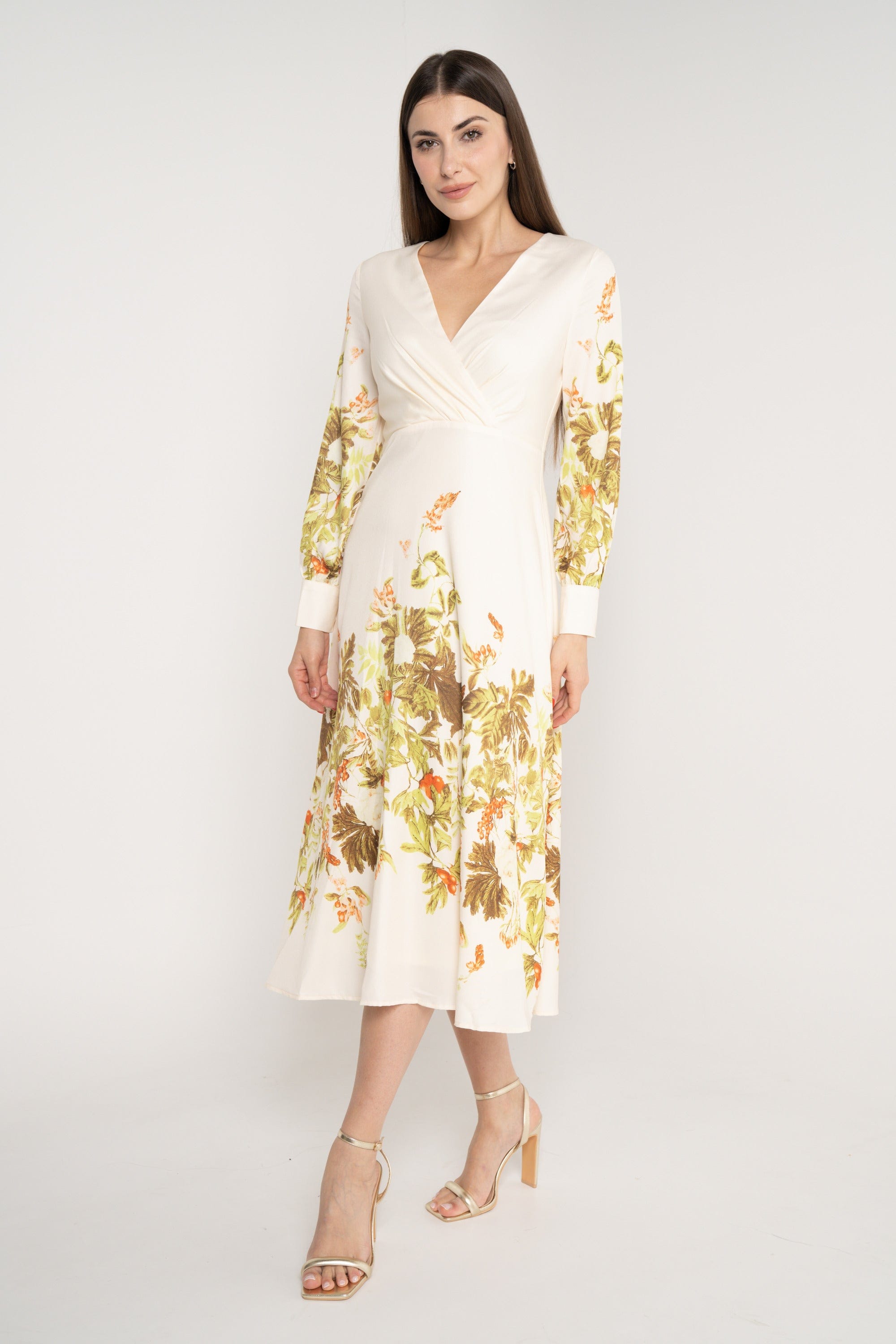 ميكا فستان ميدي مخصر مورد كم طويل بف بفتحة صدر V