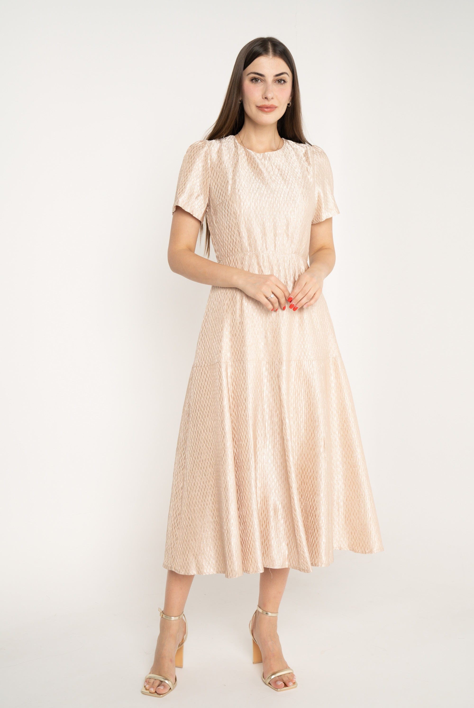 ميكا فستان ميدي منقوش مخصر كلوش بيج