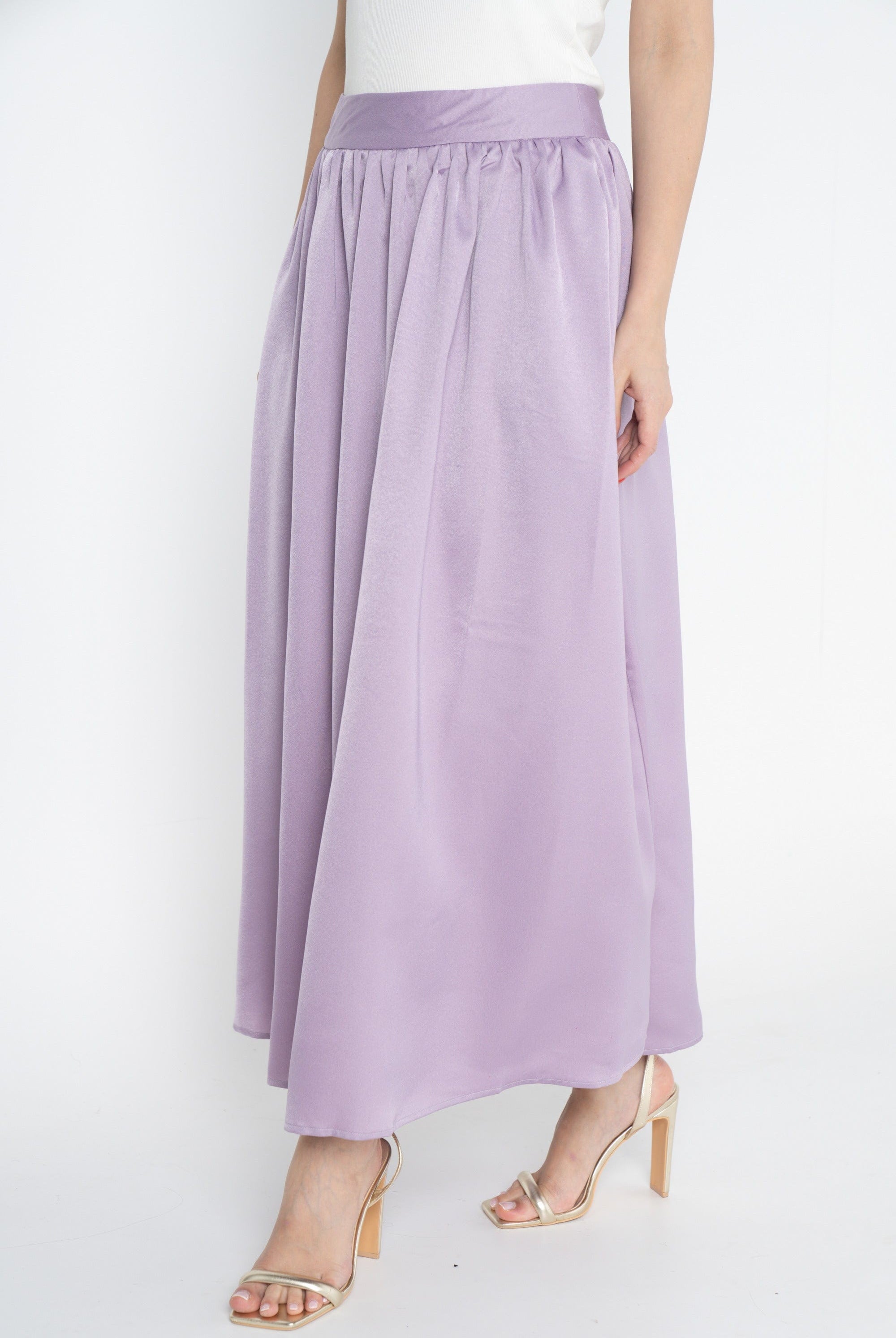 ميكا تنورة واسعة سادة طويلة كلوش