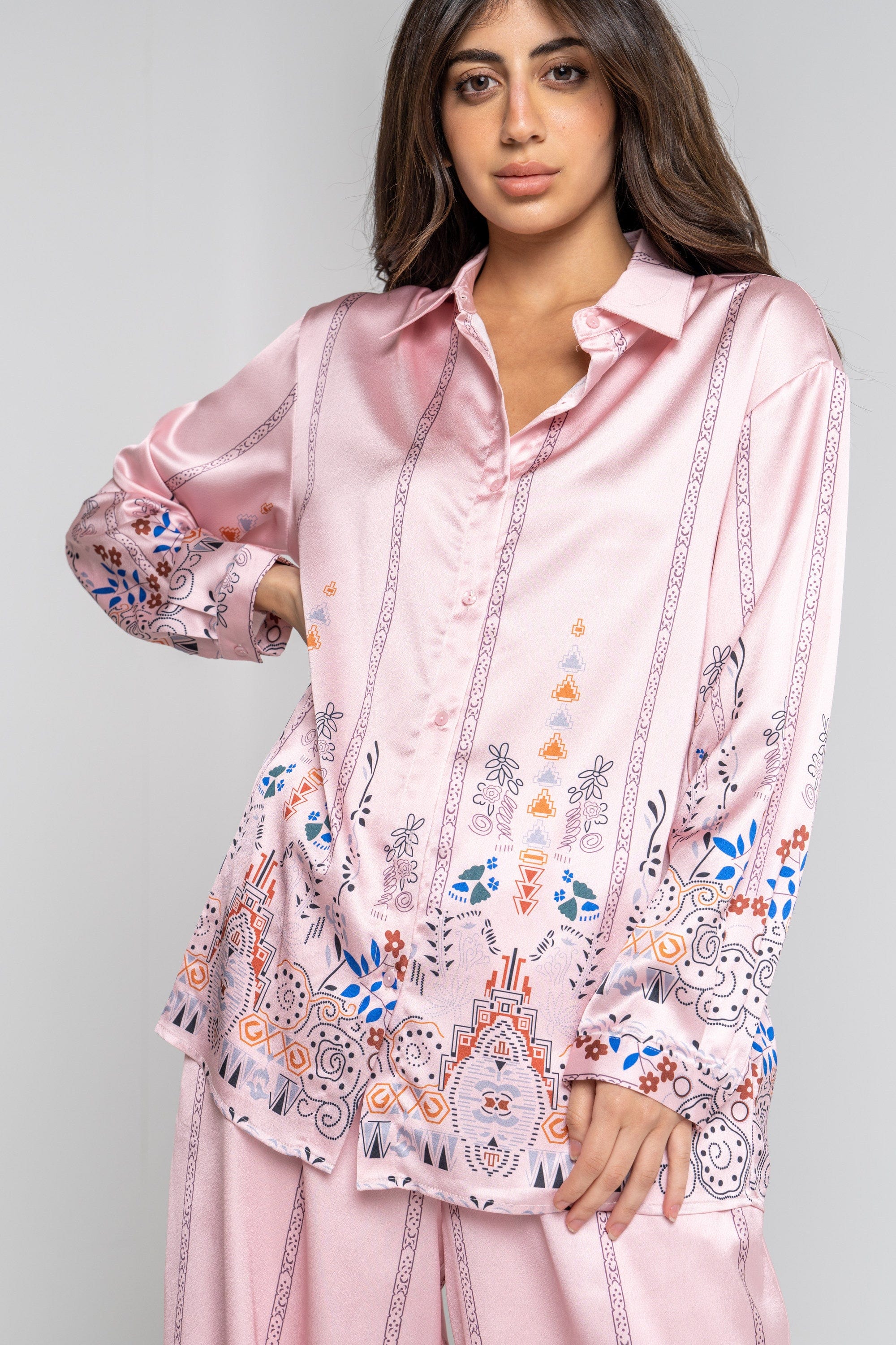 ميكا قميص منقوش كم طويل نسائي