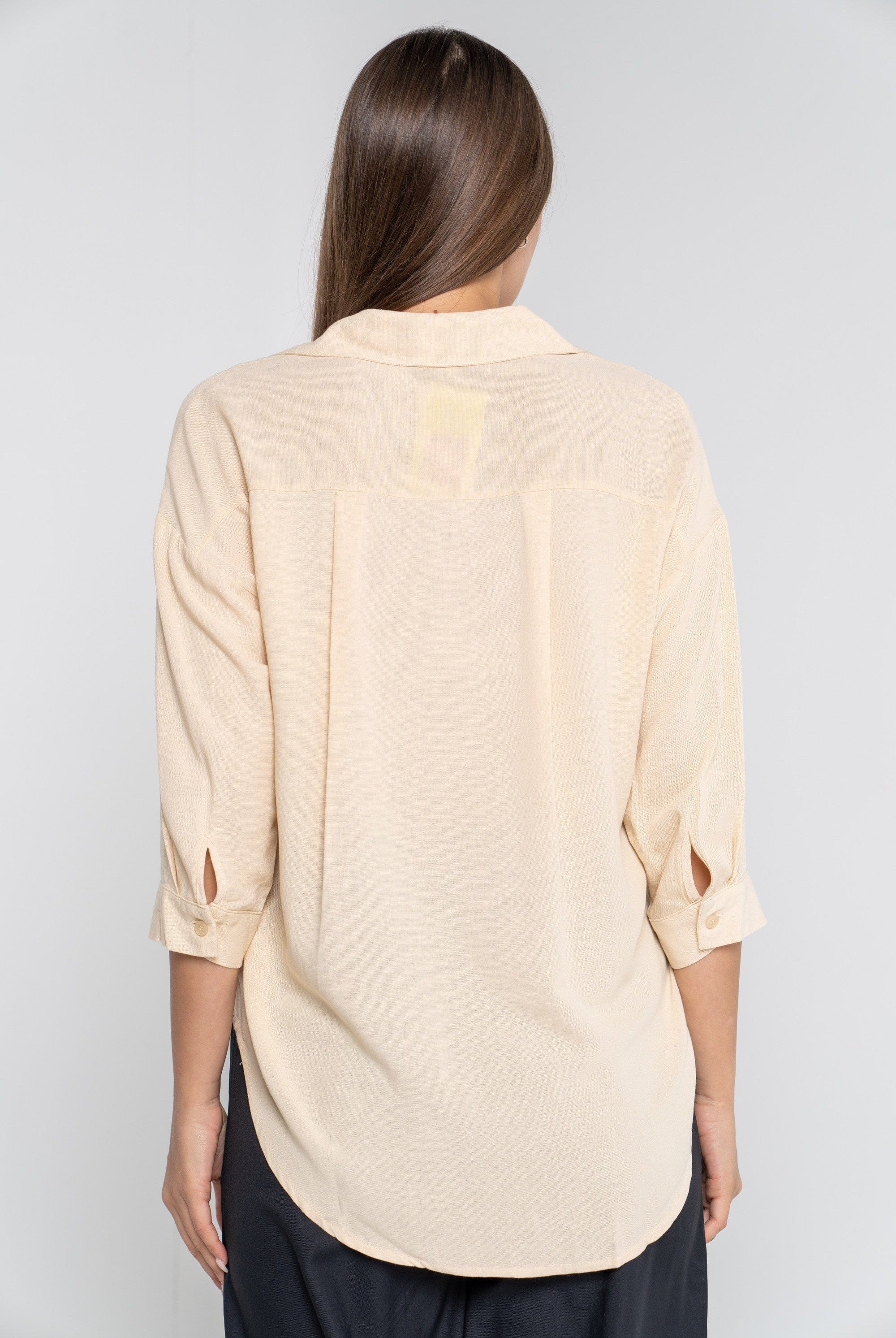 ميكا بلوزة سادة 3/4 كم نسائي